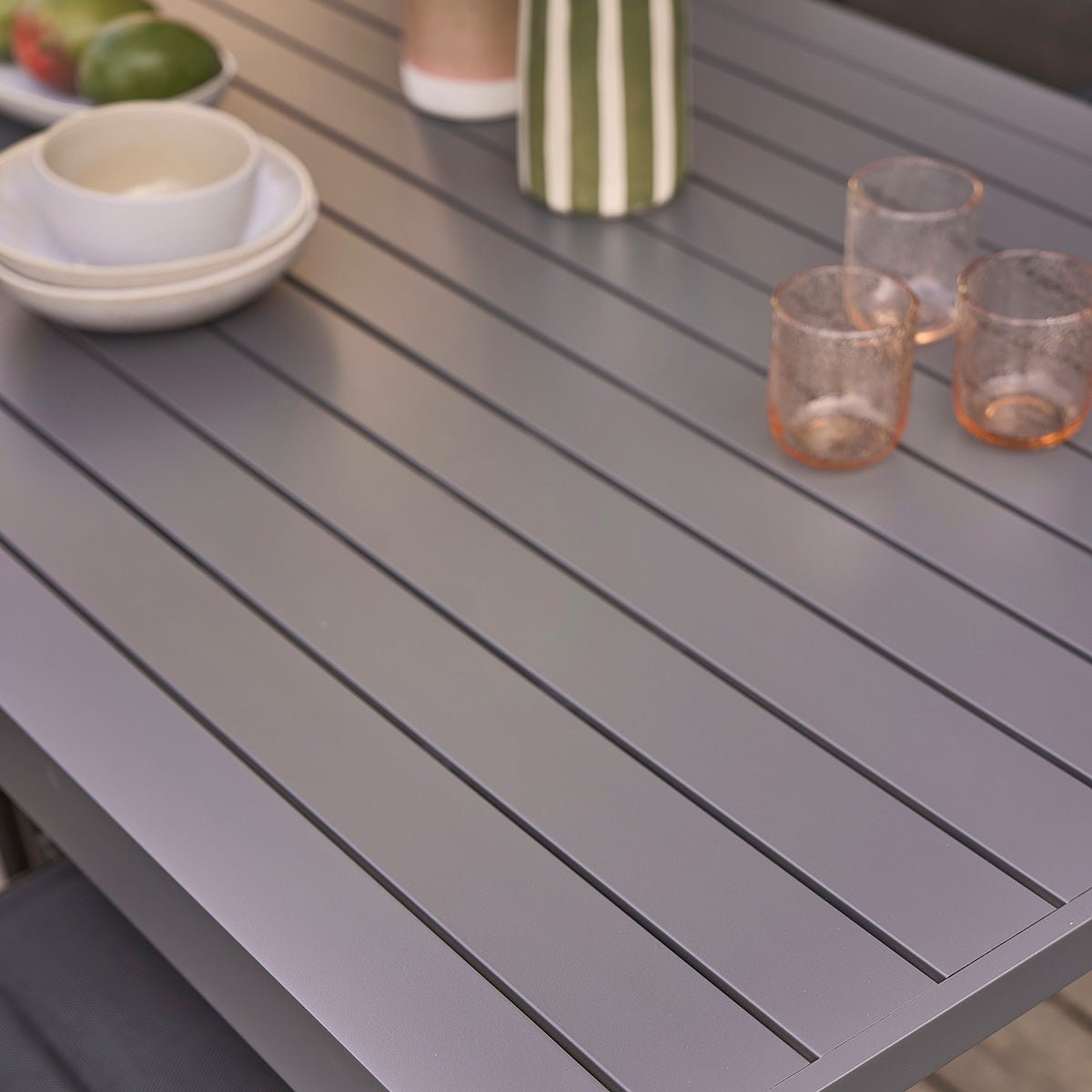 Table carrée extensible en aluminium 4/8 pers.  LAGON gris, BERAH GETAH