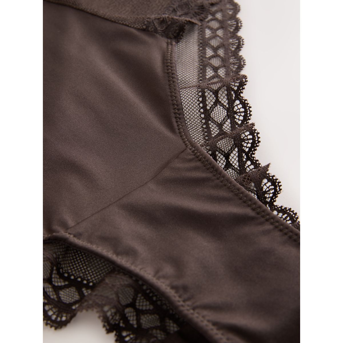 Culotte en dentelle à effet lissant marron chocolat, NEXT