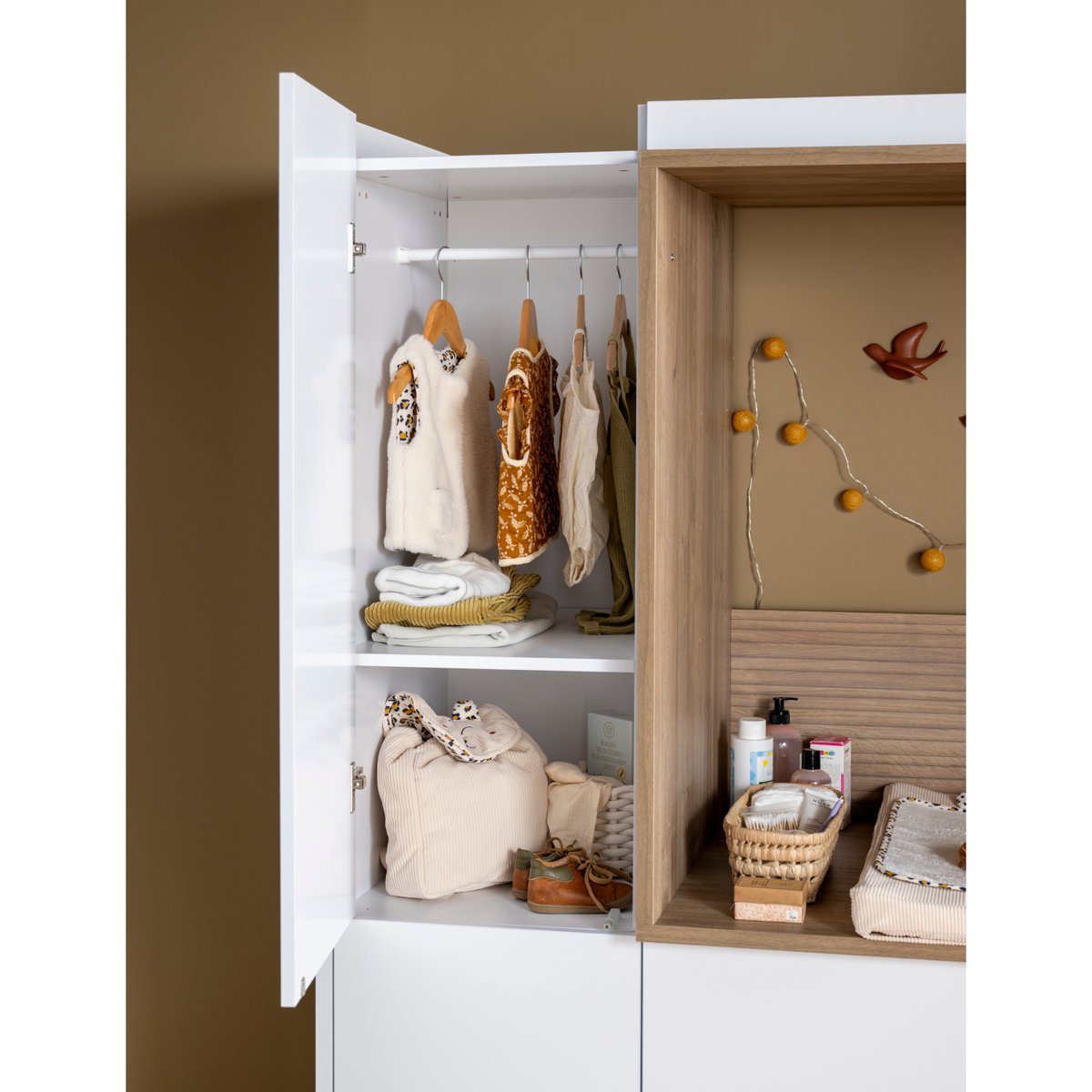 Combiné commode à langer 3 tiroirs, 1 colonne et niche décor chêne mokka blanc, SAUTHON