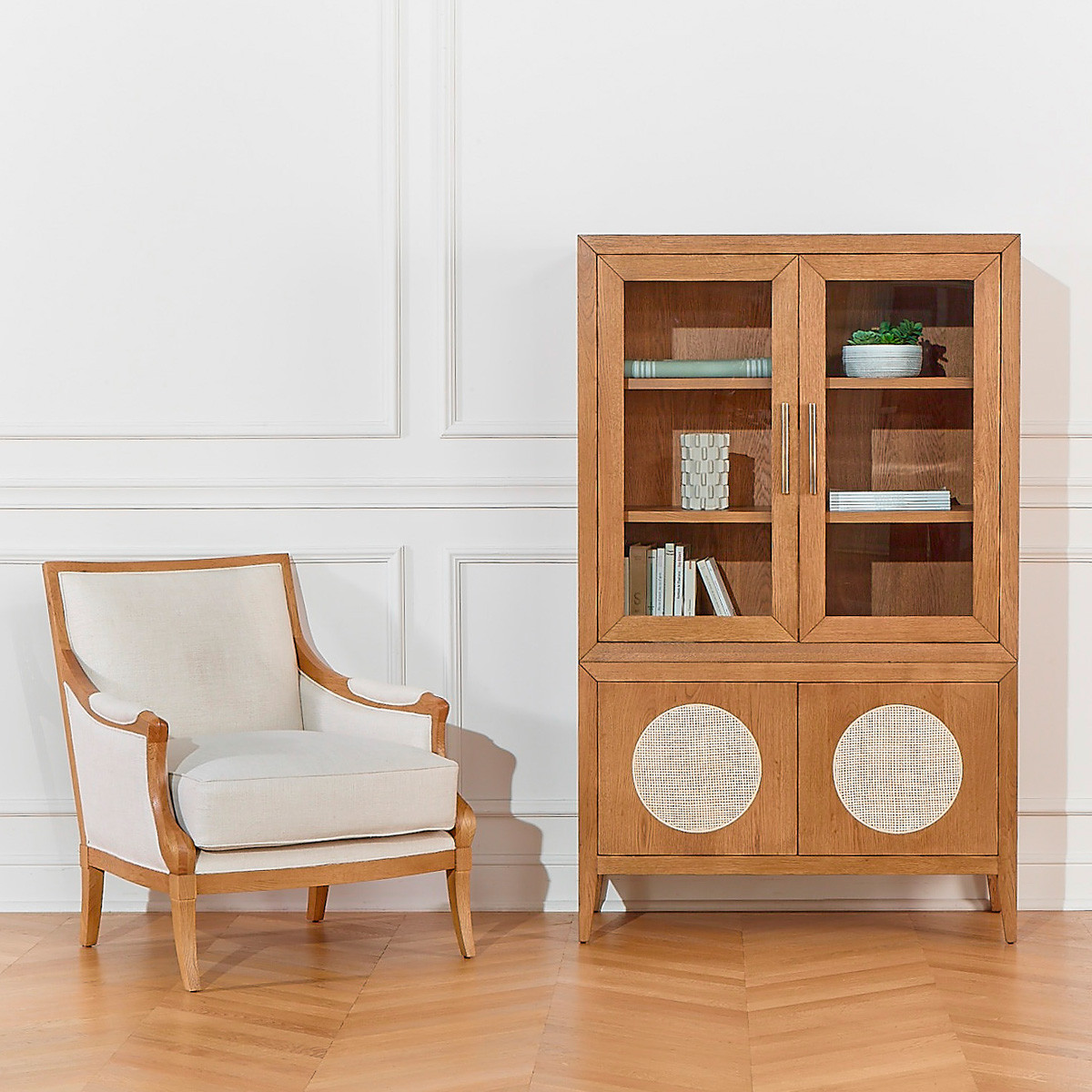 Vaisselier en chêne style contemporain, 4 portes, 3 étagères MONTANA marron, ROBIN DES BOIS