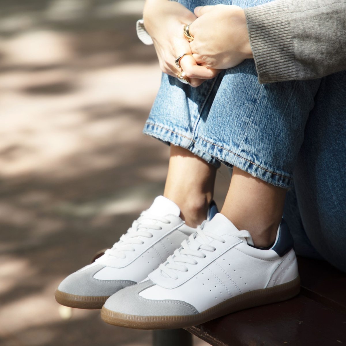 Tennis lacet Alba cuir blanc/gris, JULES & JENN