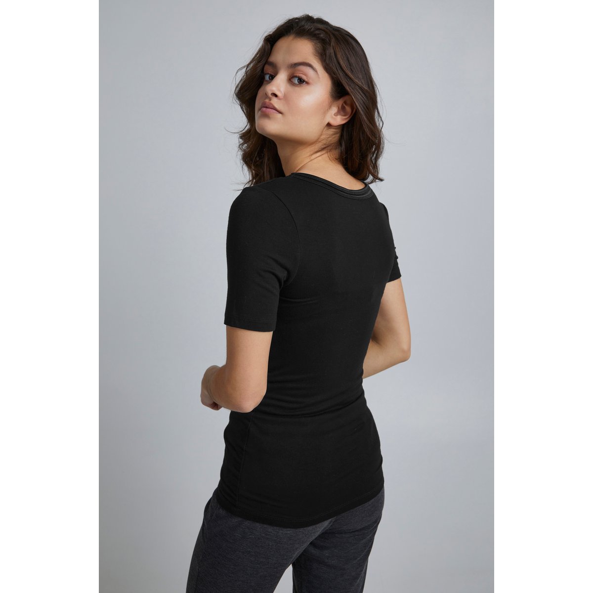 T-shirt manches courtes, coupe slim, col rond noir, ICHI