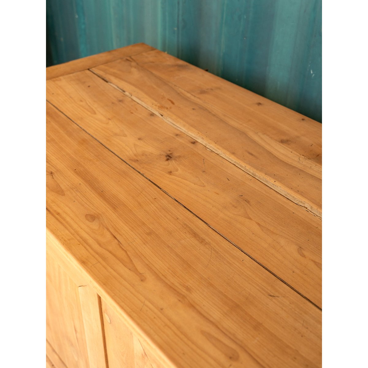 Buffet coffre en bois Gilbert N°1726 - Bon état bois clair, DEBONGOUT