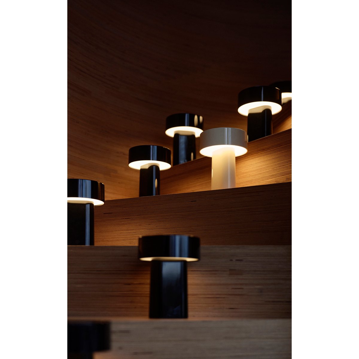 Lampe OBLONG noir, ZONE DENMARK