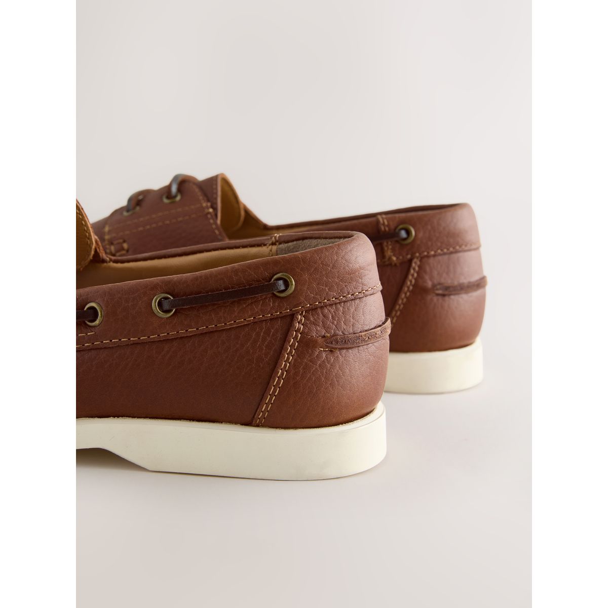 Chaussures bateau en cuir n.premium marron fauve, NEXT