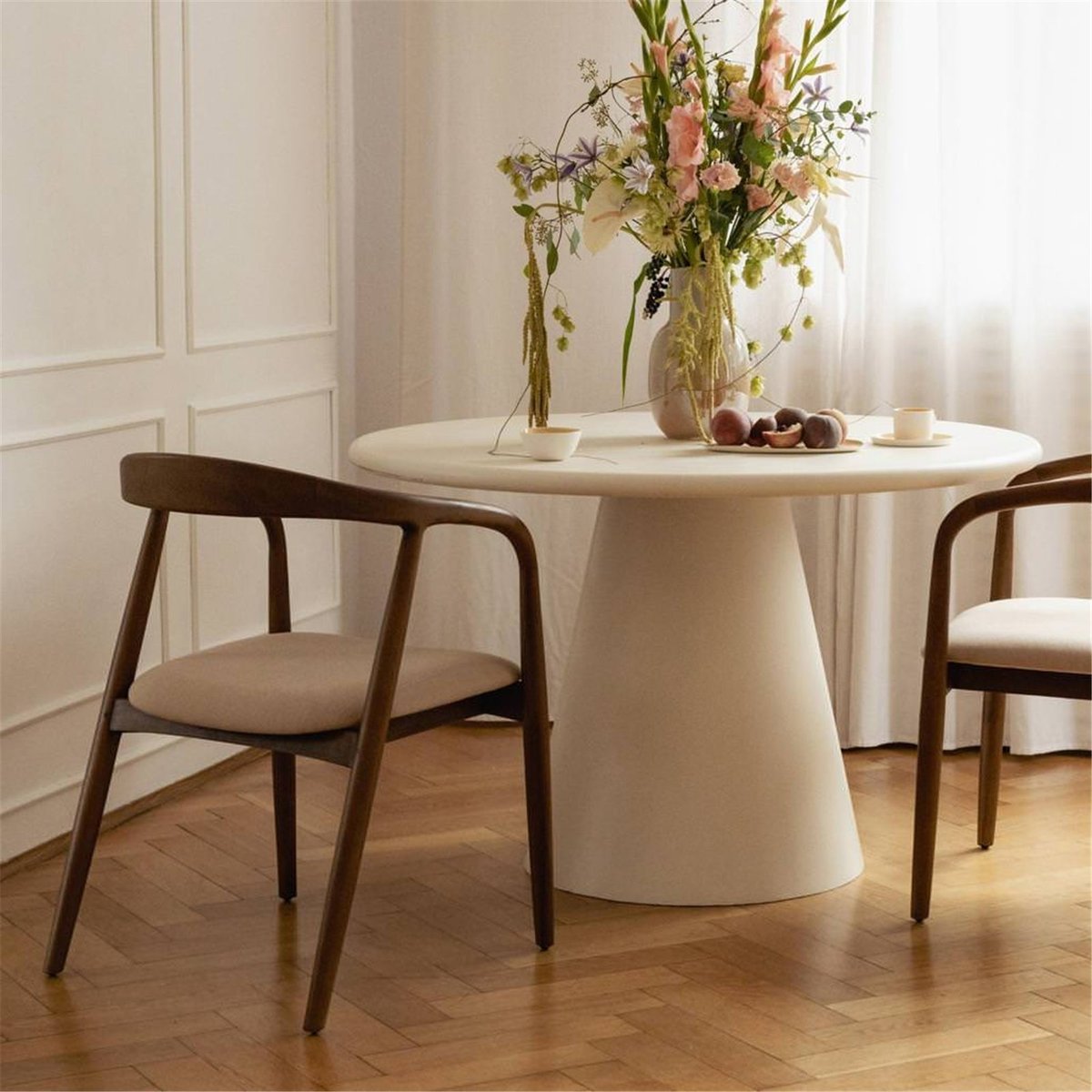 Table à manger ronde collection ADEL écru, RECOLLECTION
