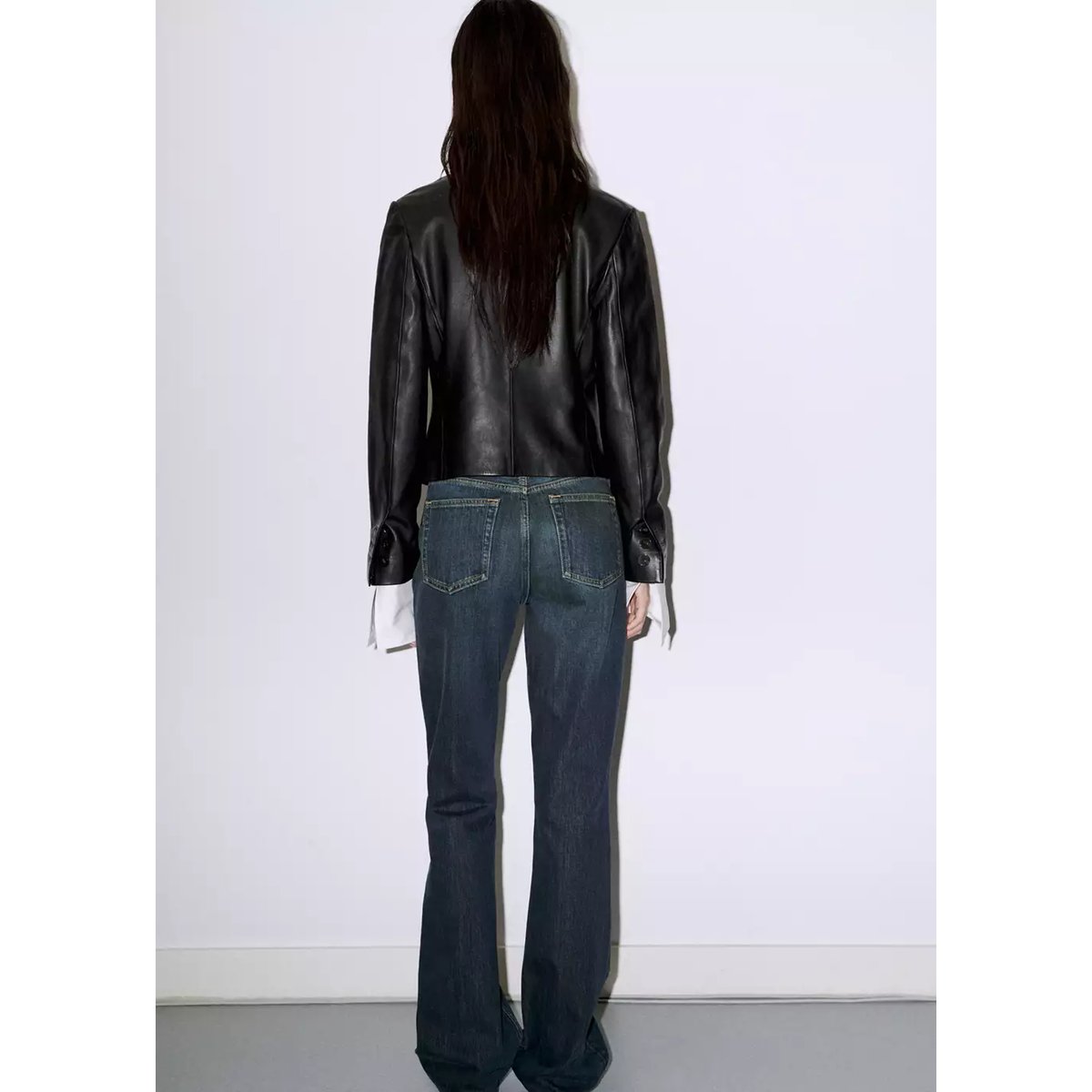 Jean flare usé bleu foncé vintage, MANGO