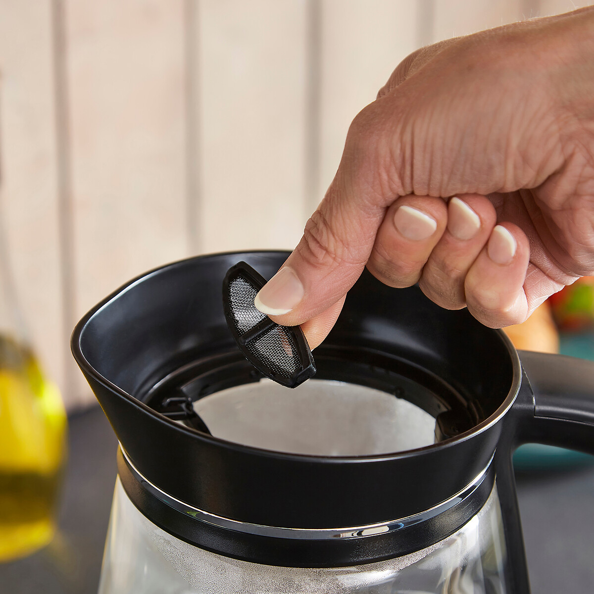 1.7L Glass Jug Kettle black, MORPHY RICHARDS