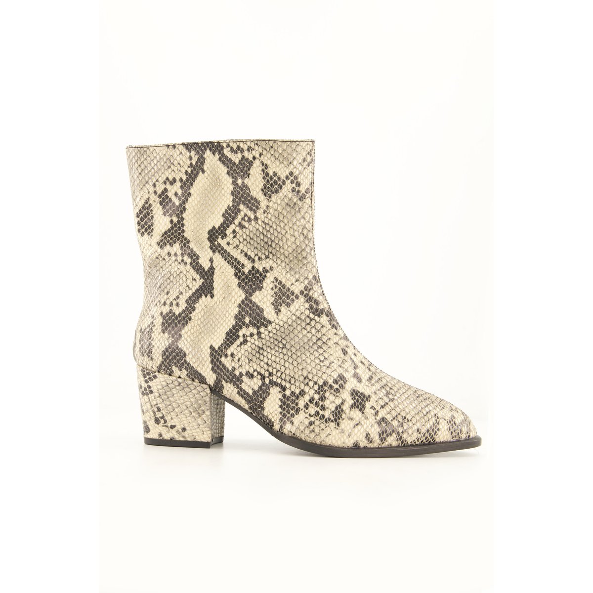 Bottines en cuir, motif peau de serpent , pied large noir, ULLA POPKEN