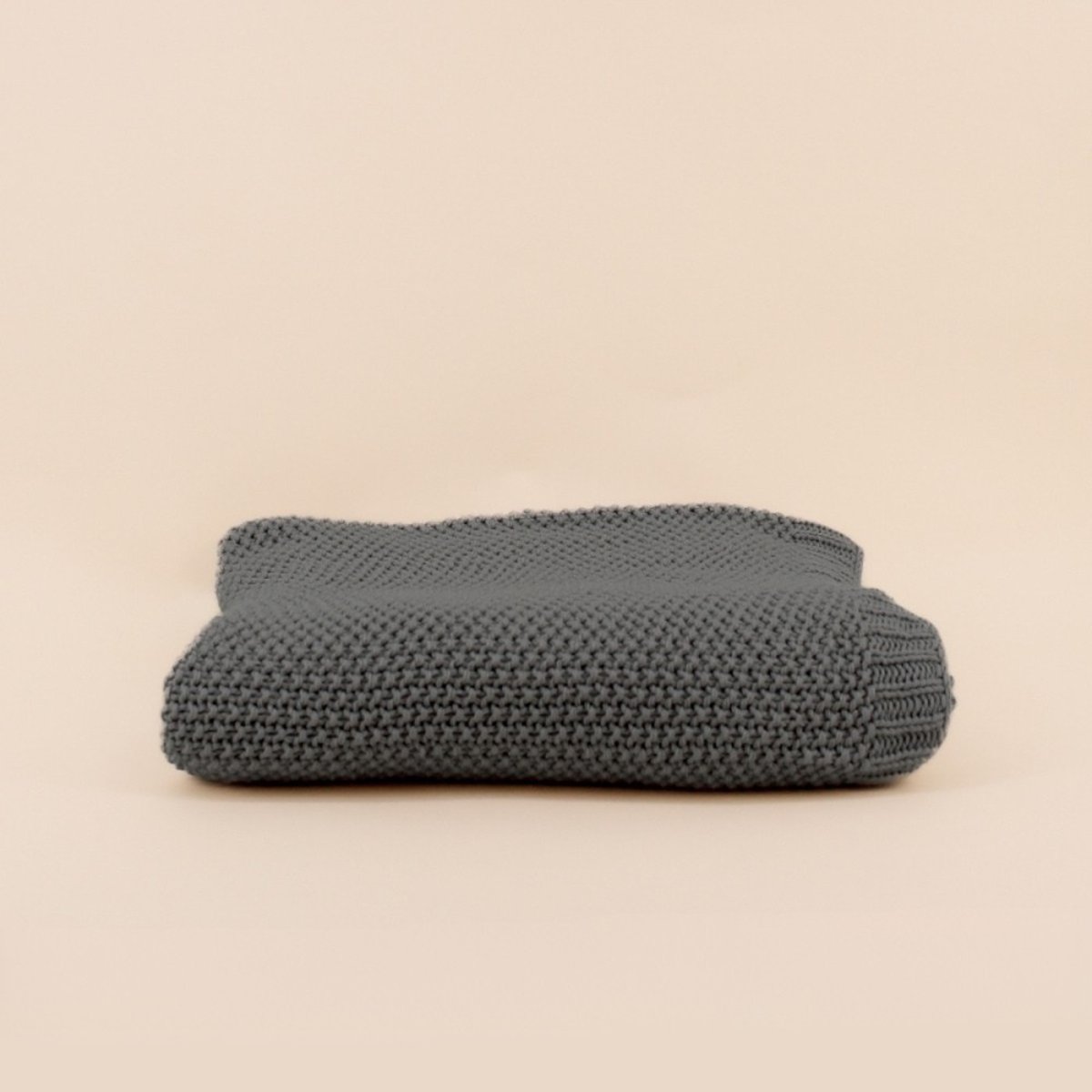 Plaid en tricot 125x150cm gris, ORNAMI