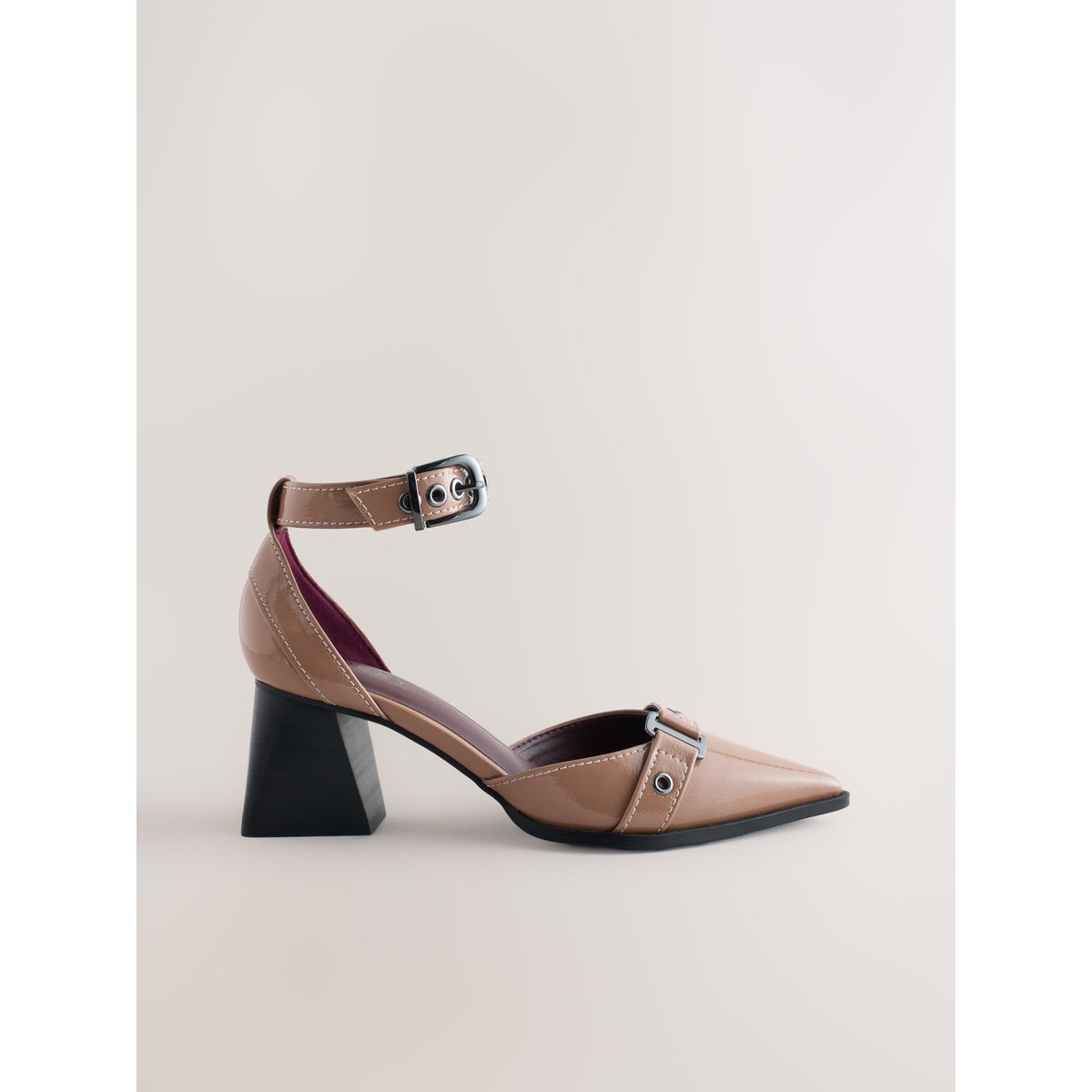 Chaussures pointues forever comfort® à boucle taupe, NEXT