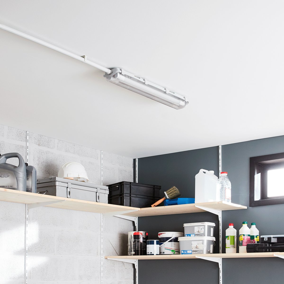 Réglette LED T8, IP65, INSPIRE gris / argent, INSPIRE