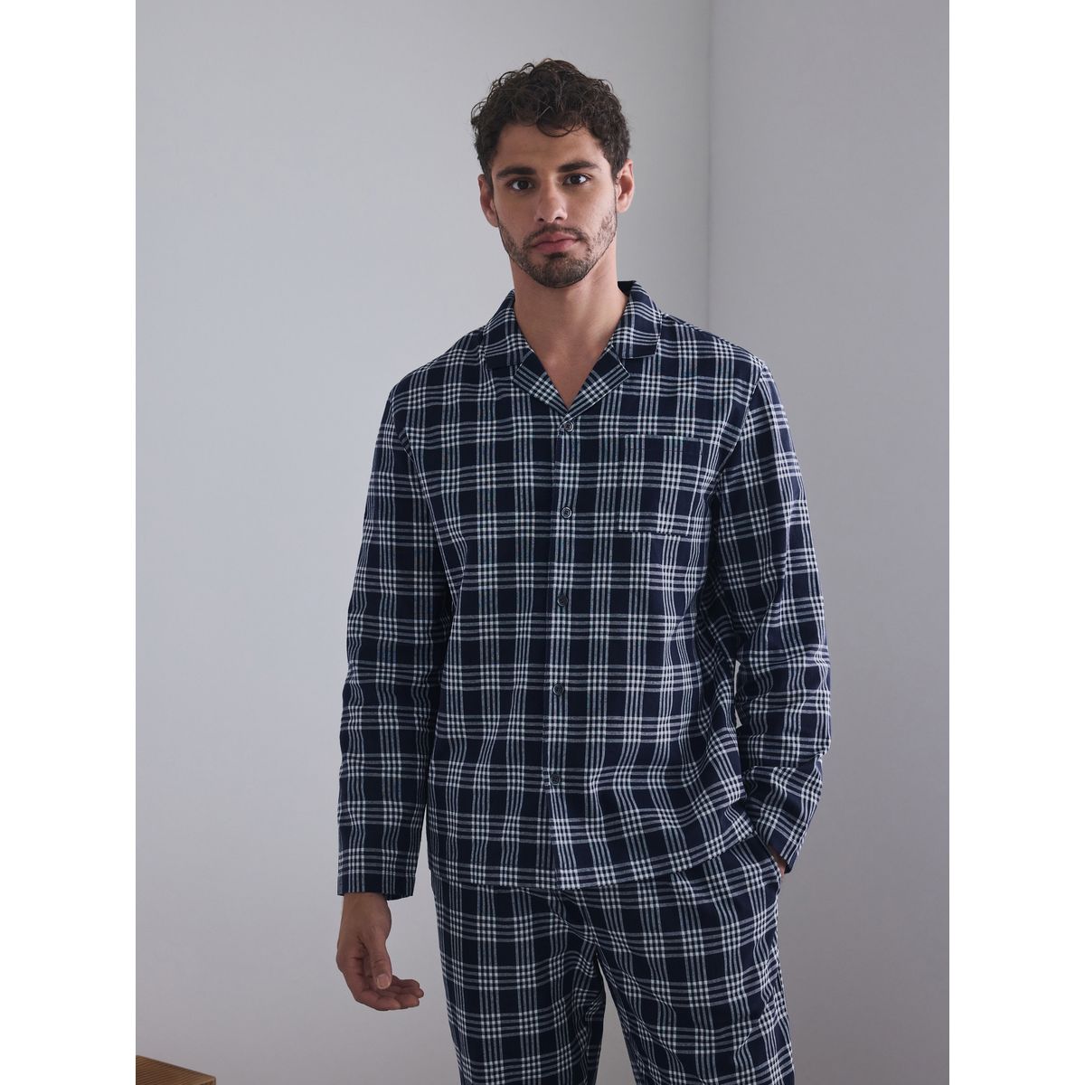 Pyjama boutonné à carreaux et manches longues bleu marine, NEXT