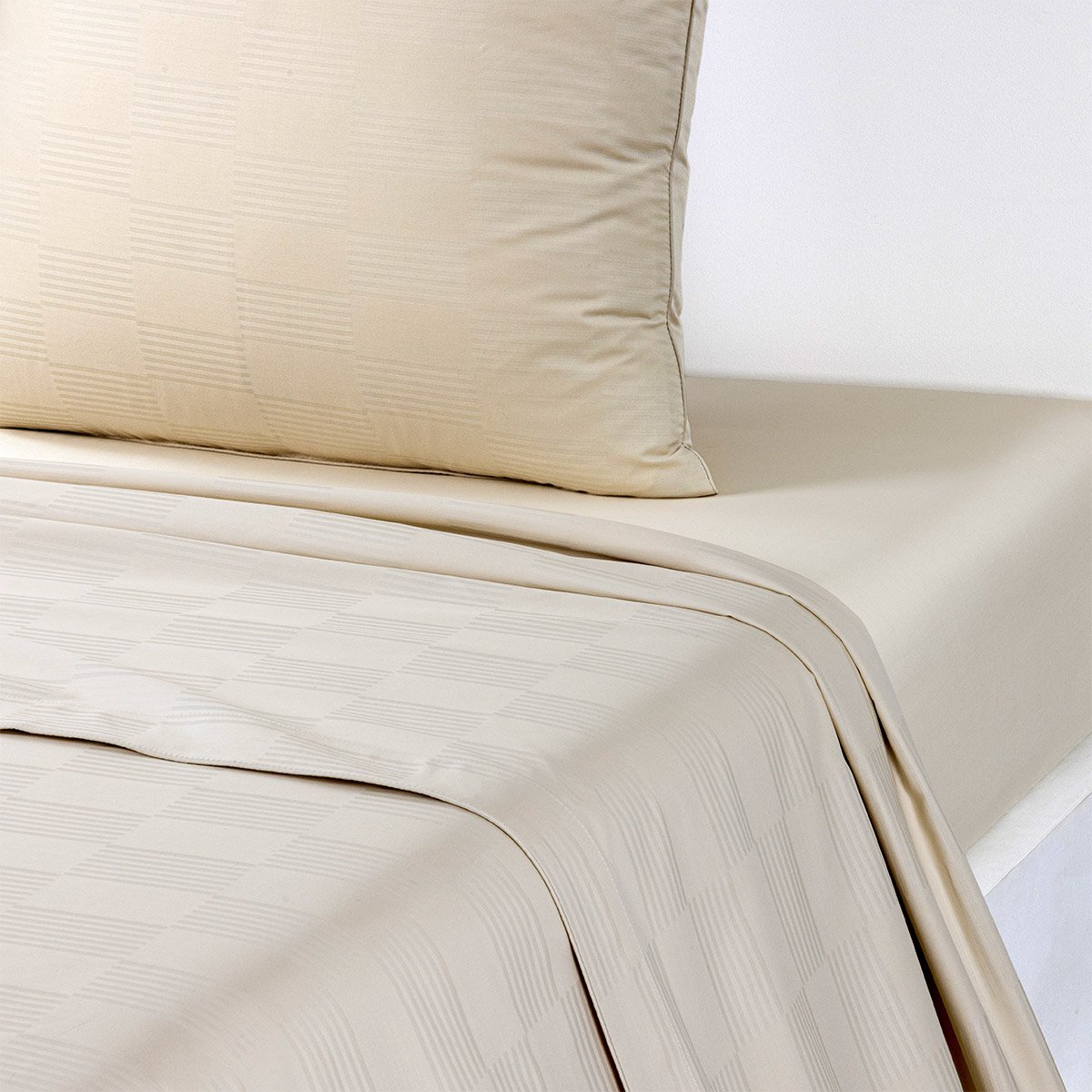 Drap plat en satin de coton ecru, DAMIER lune, DESFORGES