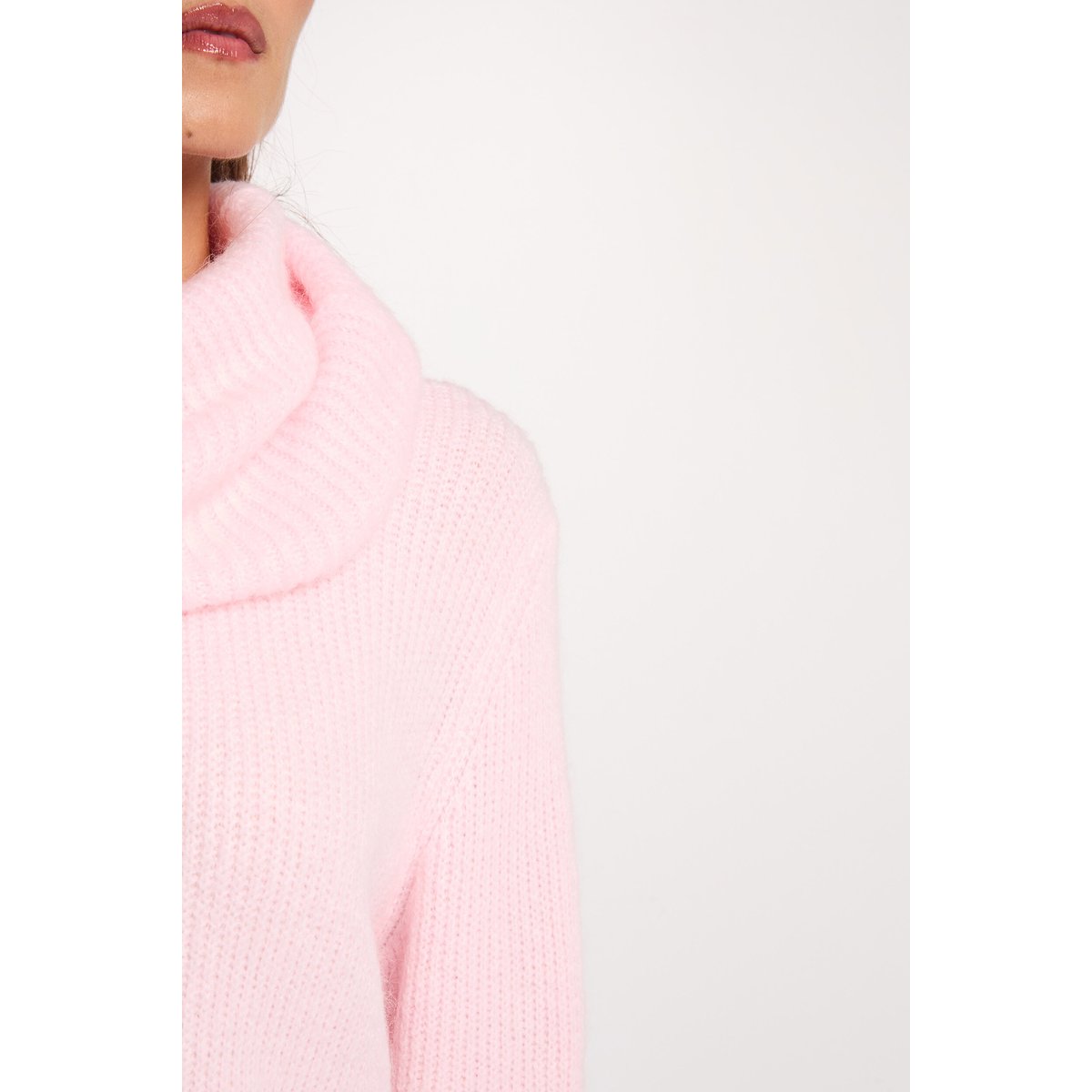 Pull col boule rose pastel, MORGAN