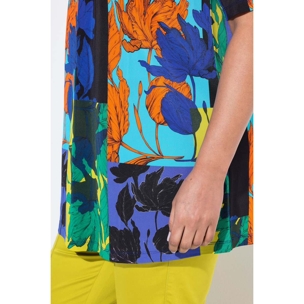 T-shirt au tombé fluide, motif feuilles fuchsia, ULLA POPKEN