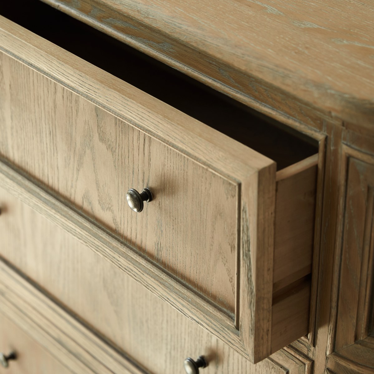 Commode en Chêne massif, LOUISE gris, TIKAMOON