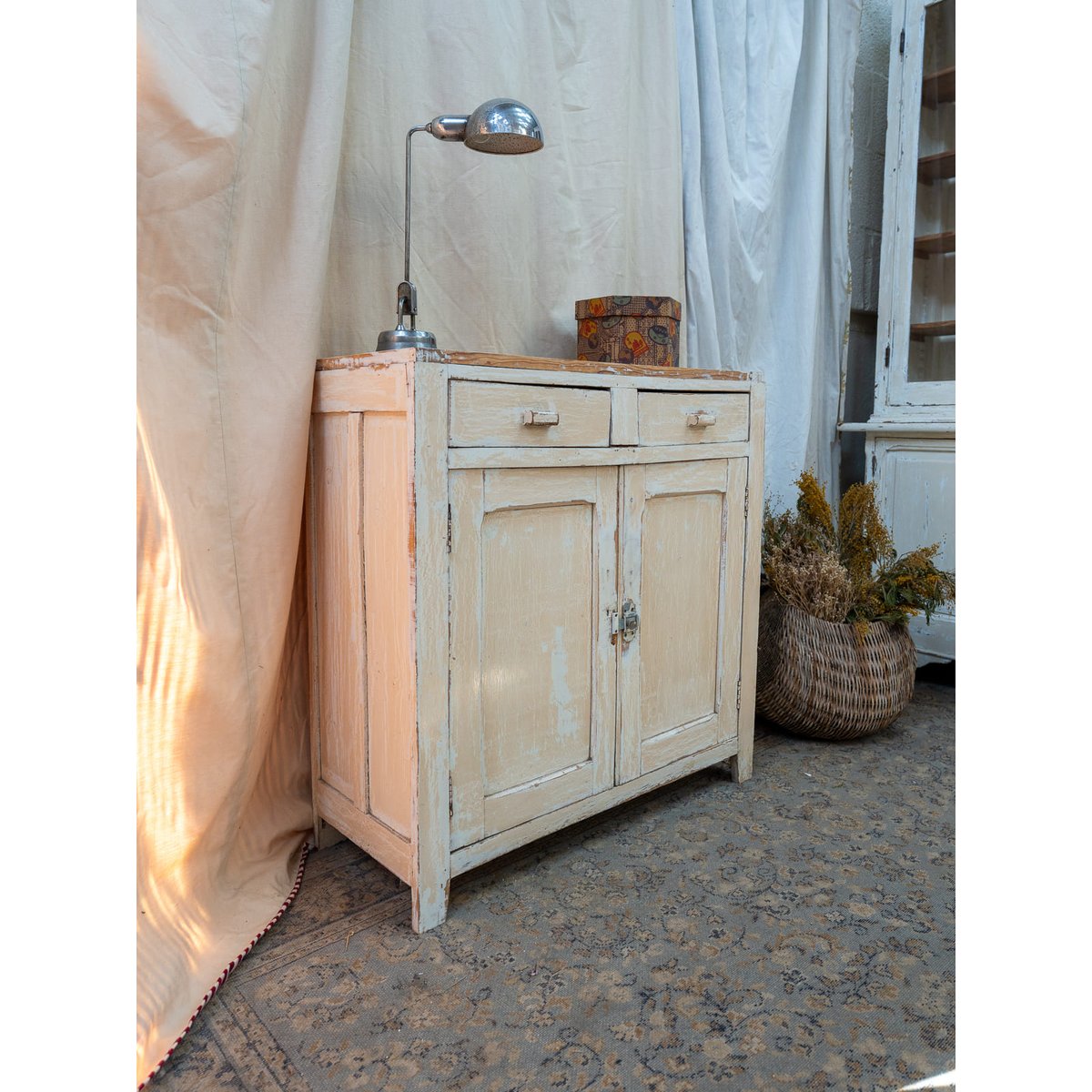 Buffet parisien blanc patiné Gilbert N°820 - Bon état blanc, DEBONGOUT