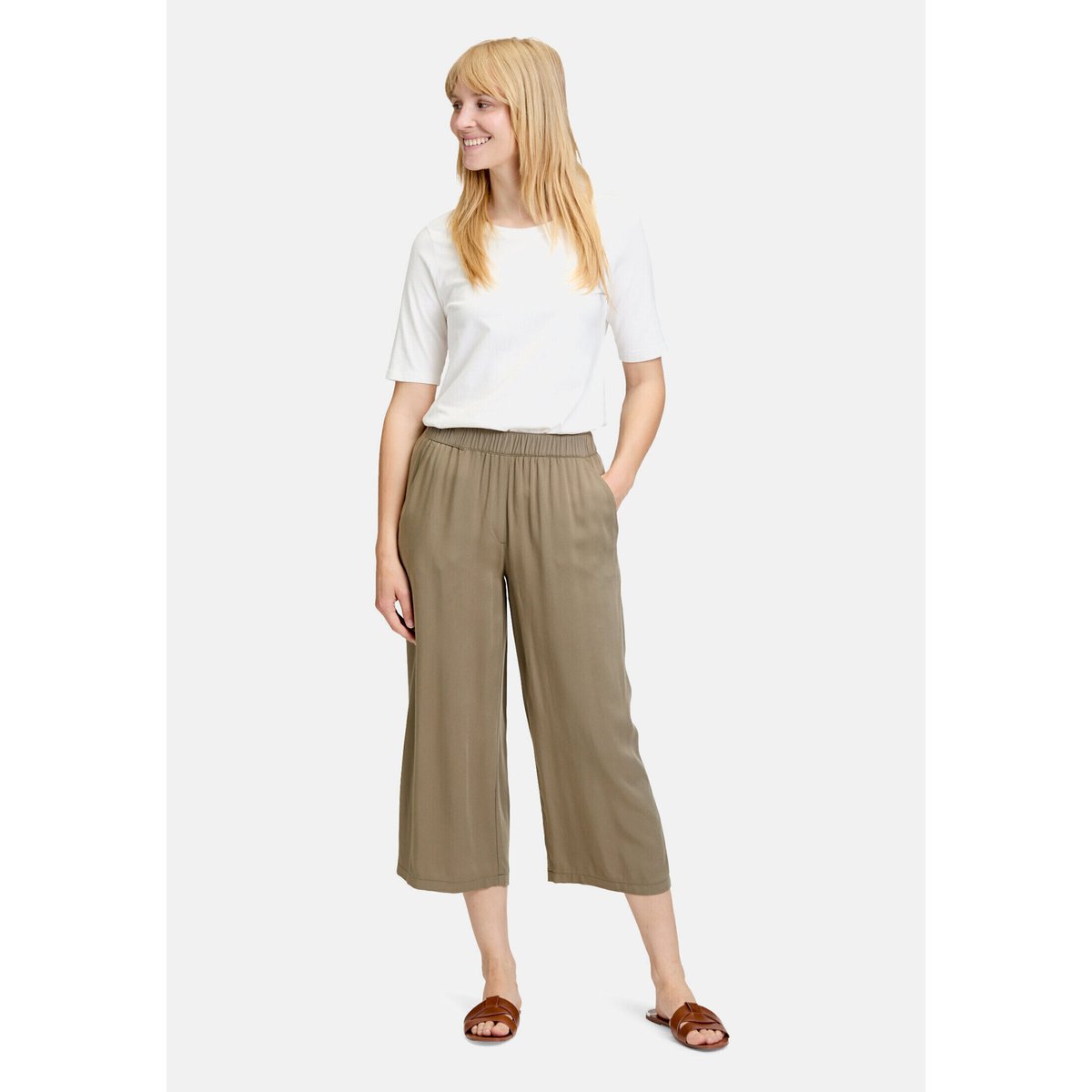 Pantalon à enfiler à poches extérieures dusty olive, BETTY BARCLAY