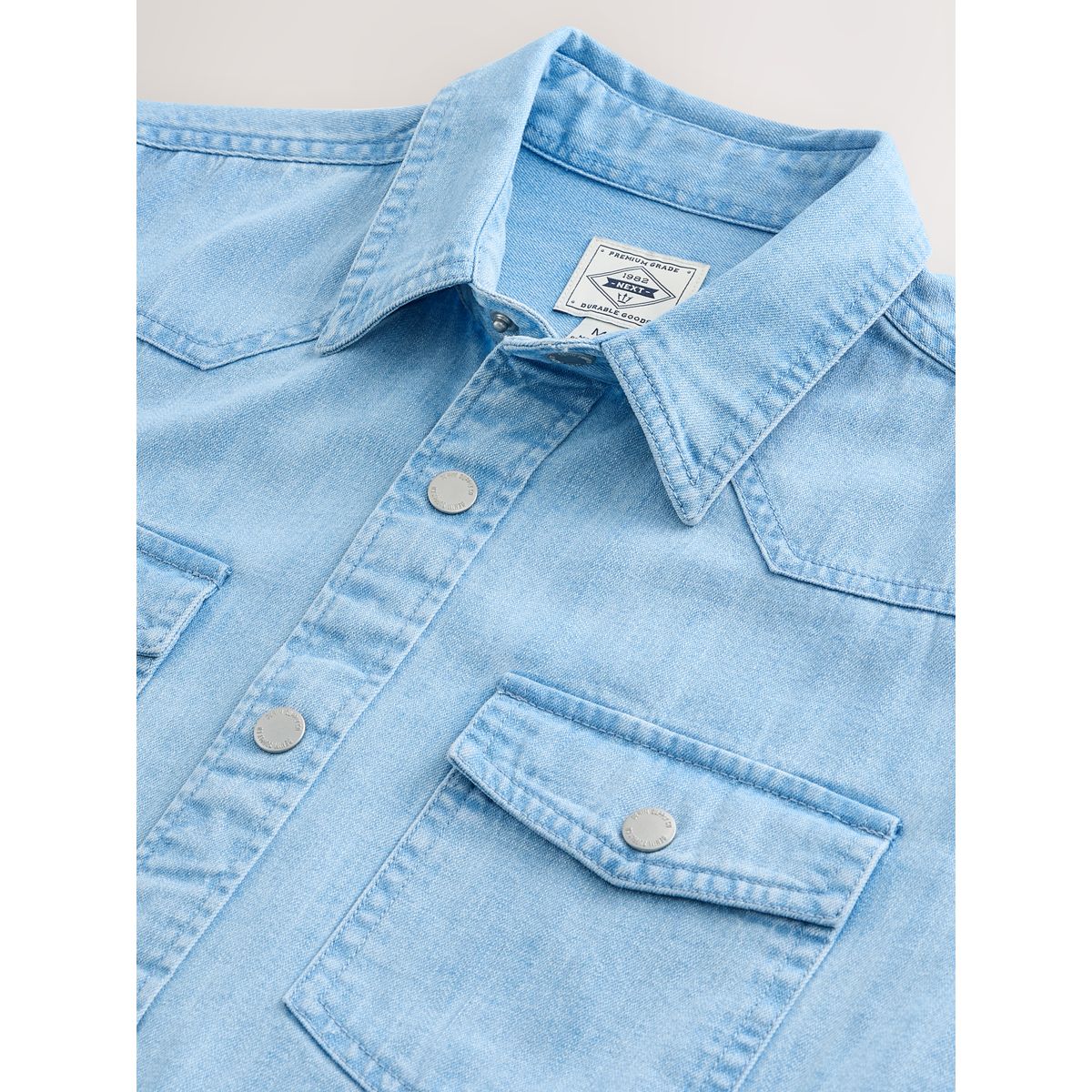Chemise western en denim à manches longues délavé au javel, NEXT