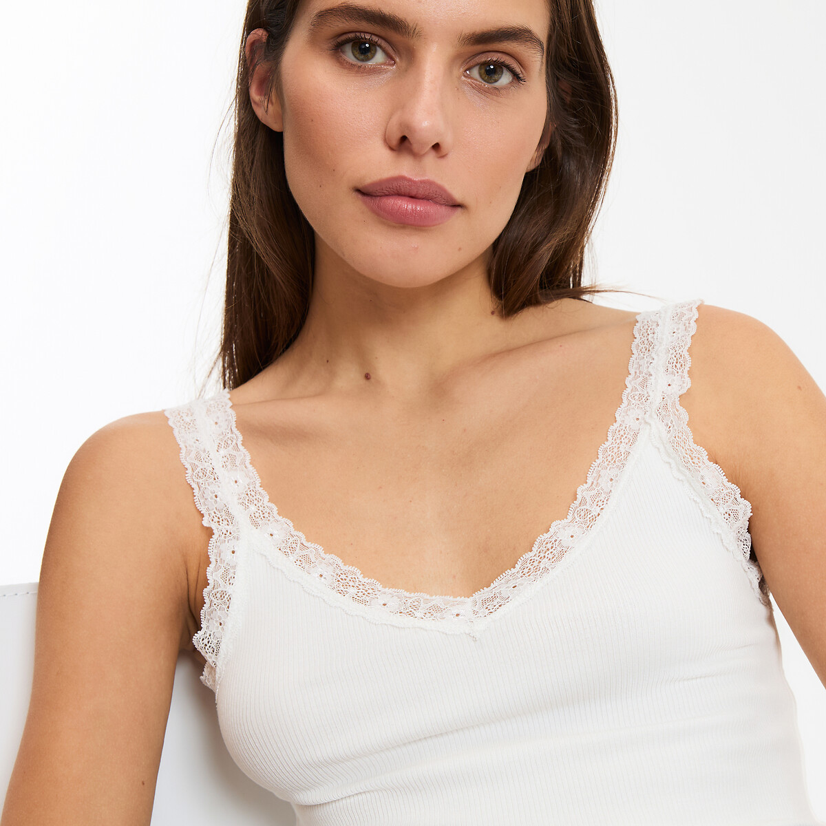 Tanktop met kanten detail en V-hals ivoor, LA REDOUTE COLLECTIONS