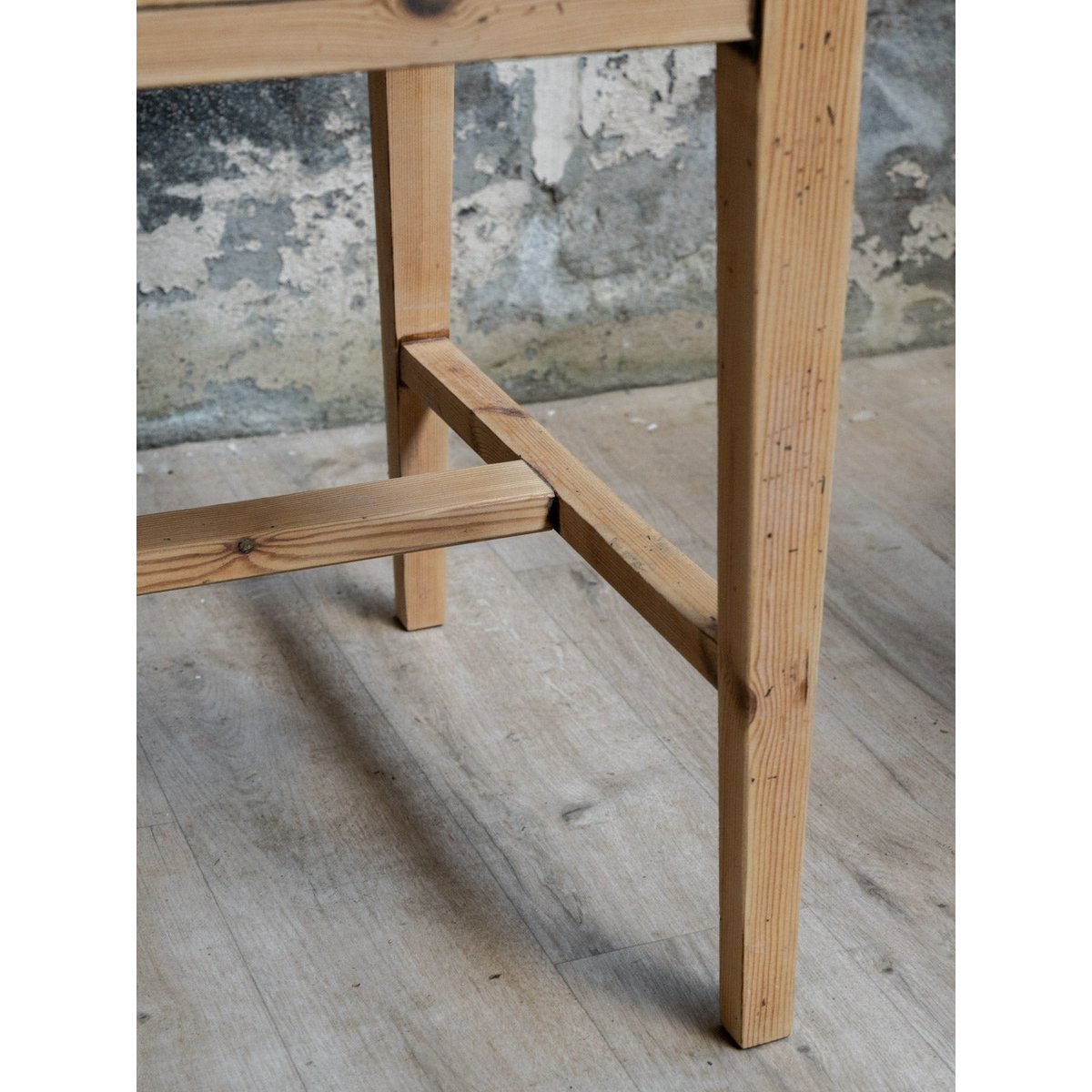 Table à manger en bois Romy N°1589 - Bon état bois clair, DEBONGOUT