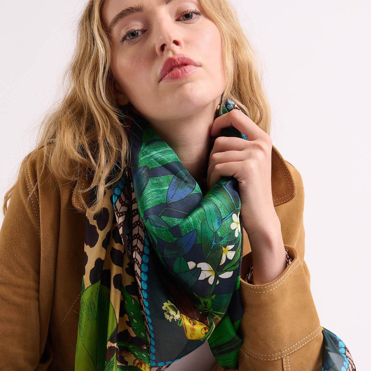 Foulard à motifs PANTHERE bleu, WILD