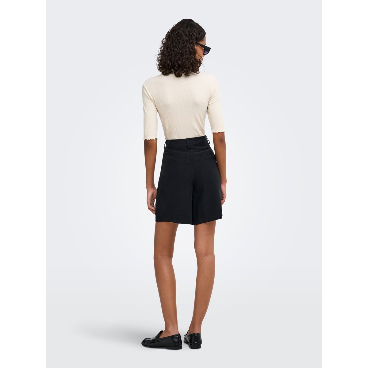 Short De Ville black 1, JDY