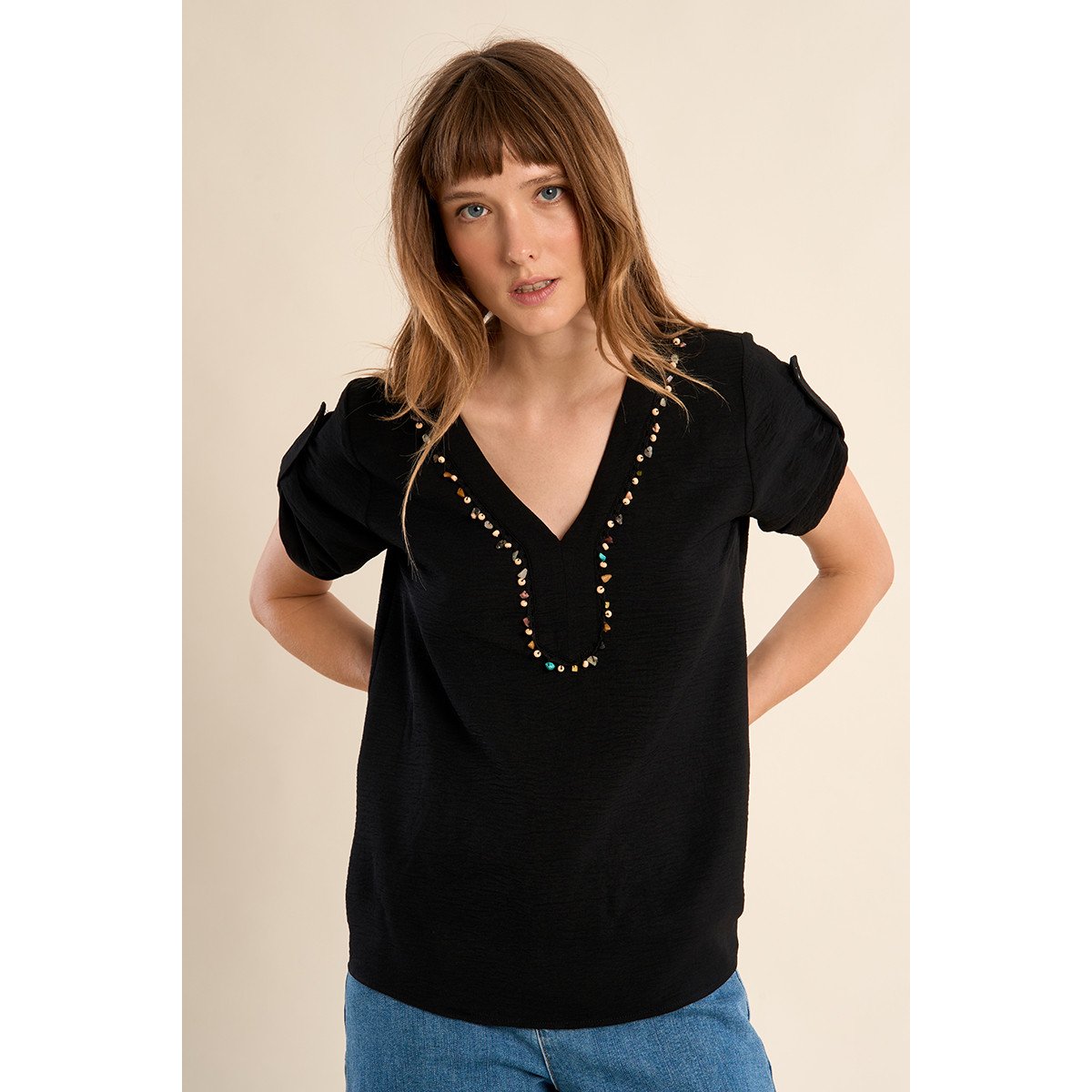T-shirt avec col perlé noir, MOLLY BRACKEN