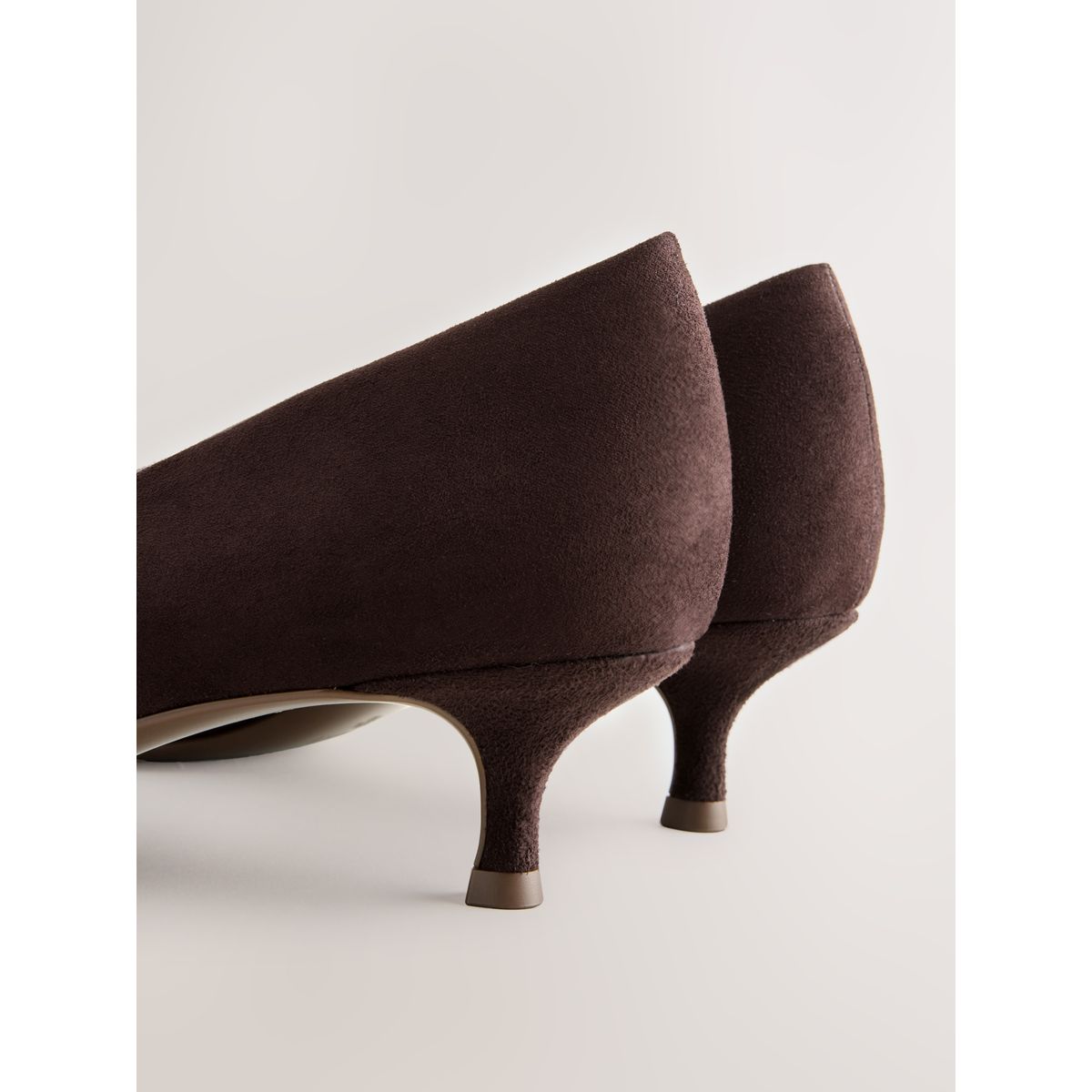 Chaussures forever comfort® à talon kitten marron chocolat, NEXT