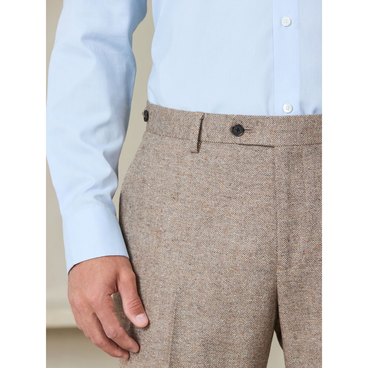 Pantalon de costume ajusté à chevrons/laine grège, NEXT