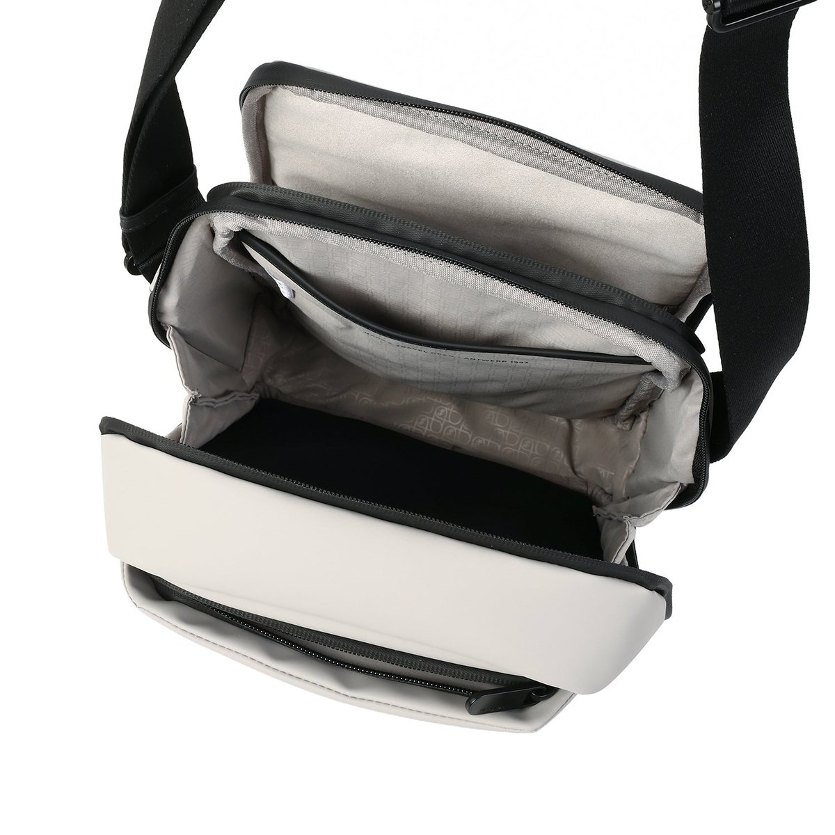 Sac bandoulière vertical avec protection RFID pussywillow grey, HEDGREN