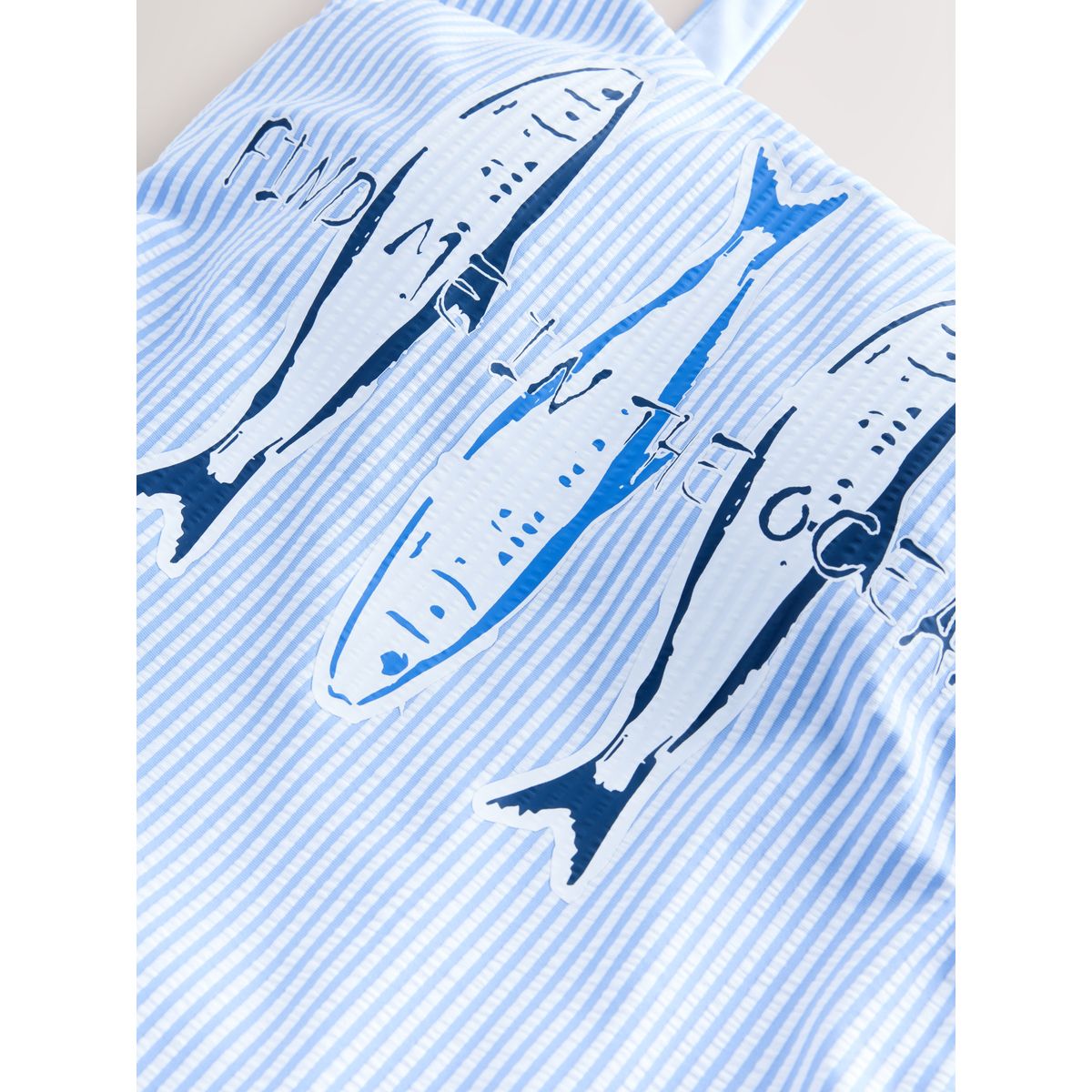 Maillot de bain gainant à encolure dégagée imprimé sardine à rayures bleues et blanches, NEXT