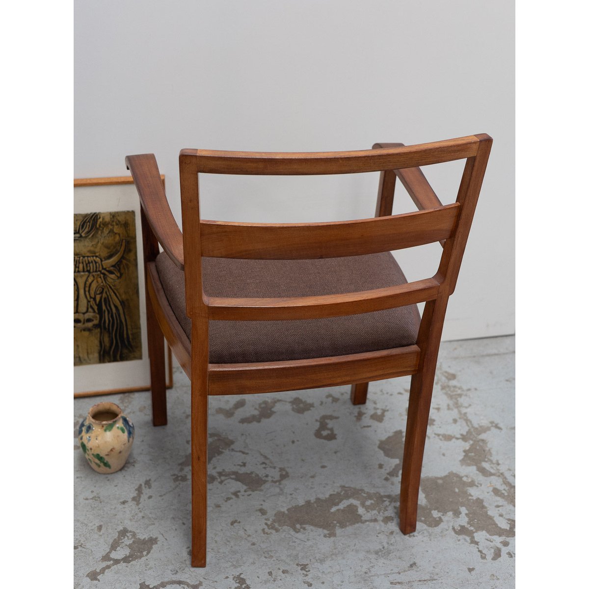 Joli fauteuil en bois Jakob N°1342 - Bon état bois foncé, DEBONGOUT