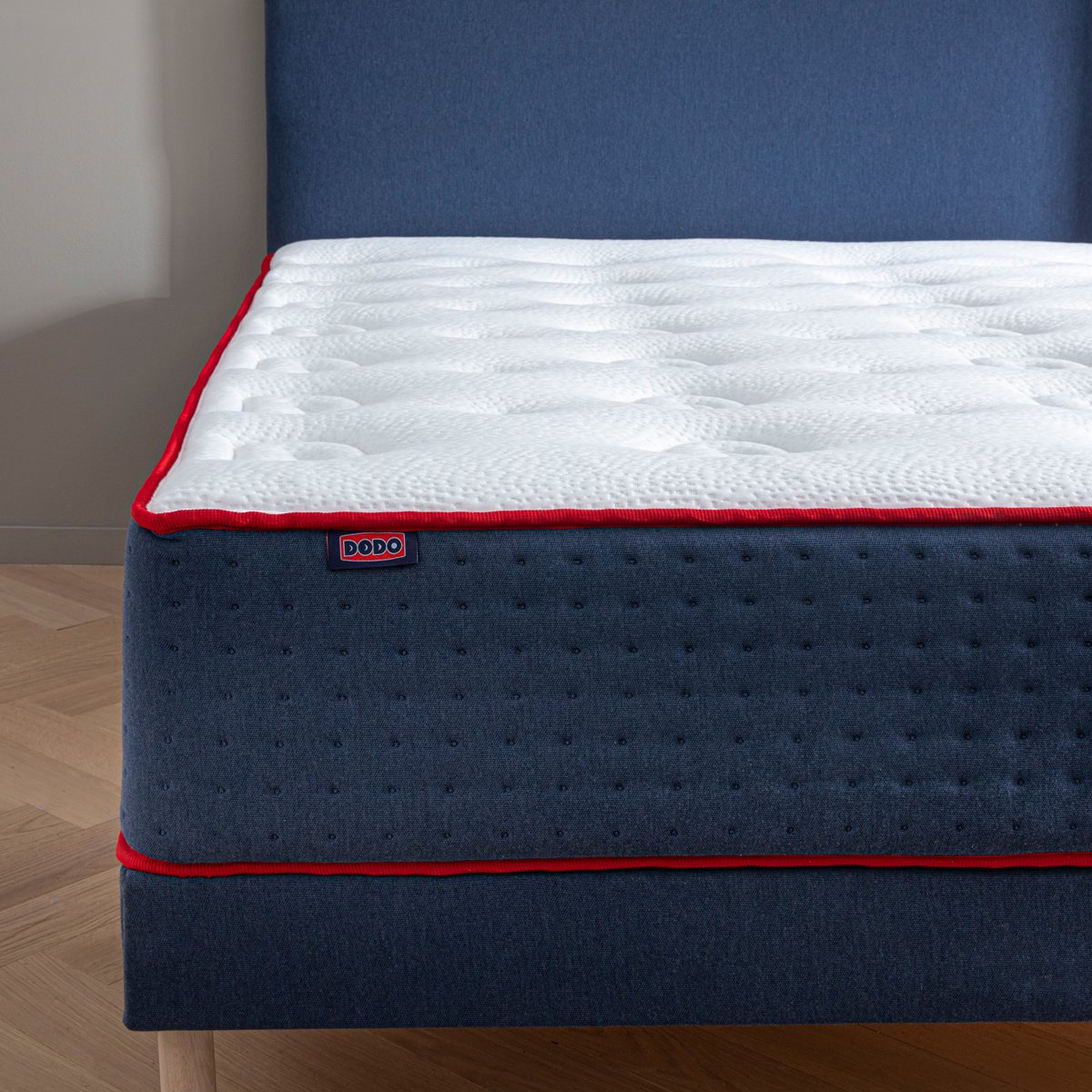 Matelas LE VERITABLE ferme - Bleu blanc, bleu foncé, DODO