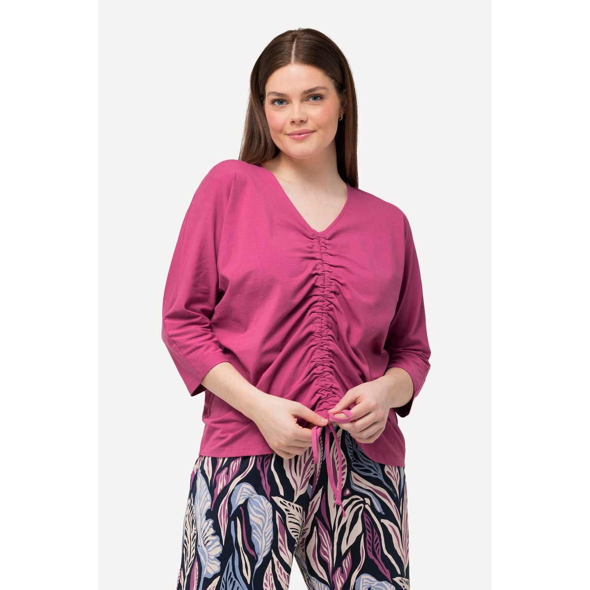 T-shirt col en V et manches 3/4, coton bio fuchsia, ULLA POPKEN