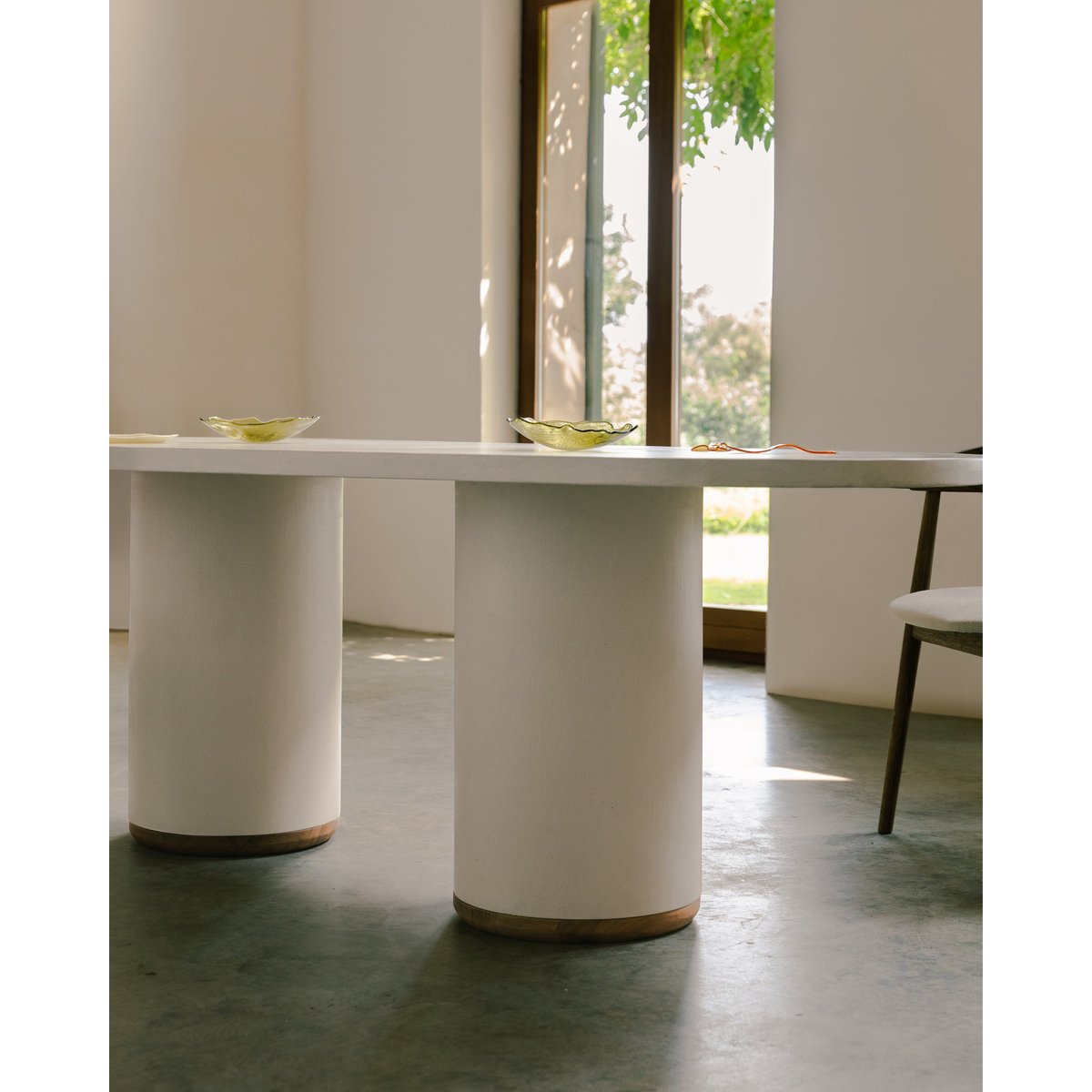 Table à manger en microciment blanc cassé 220 cm - MALVA blanc cassé, HANNUN