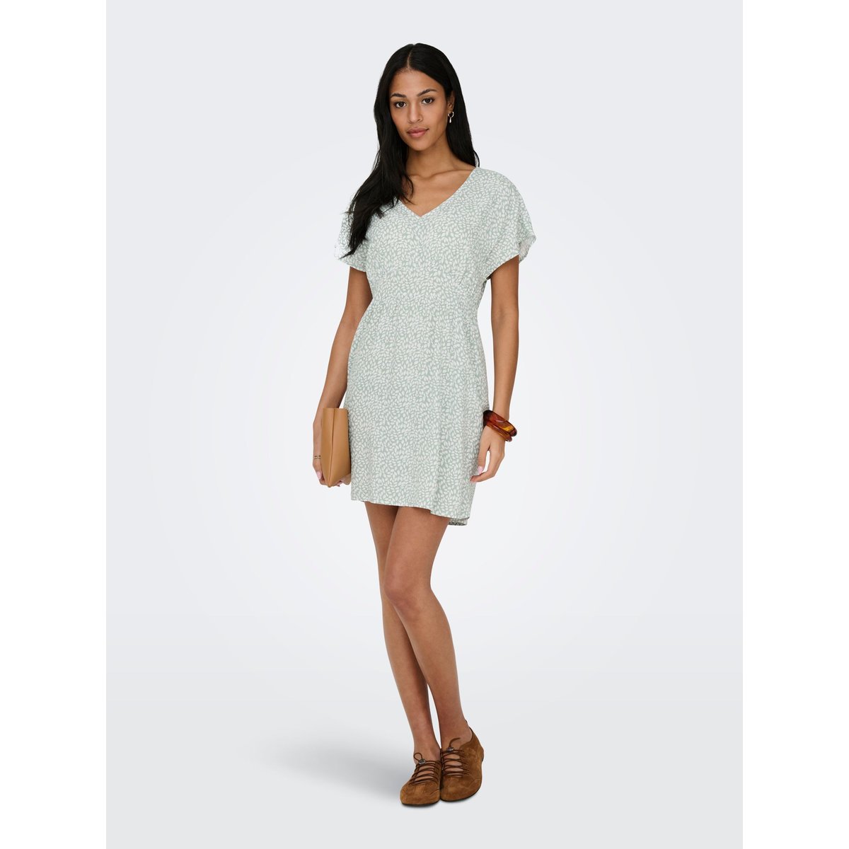Robe jadeite, ONLY