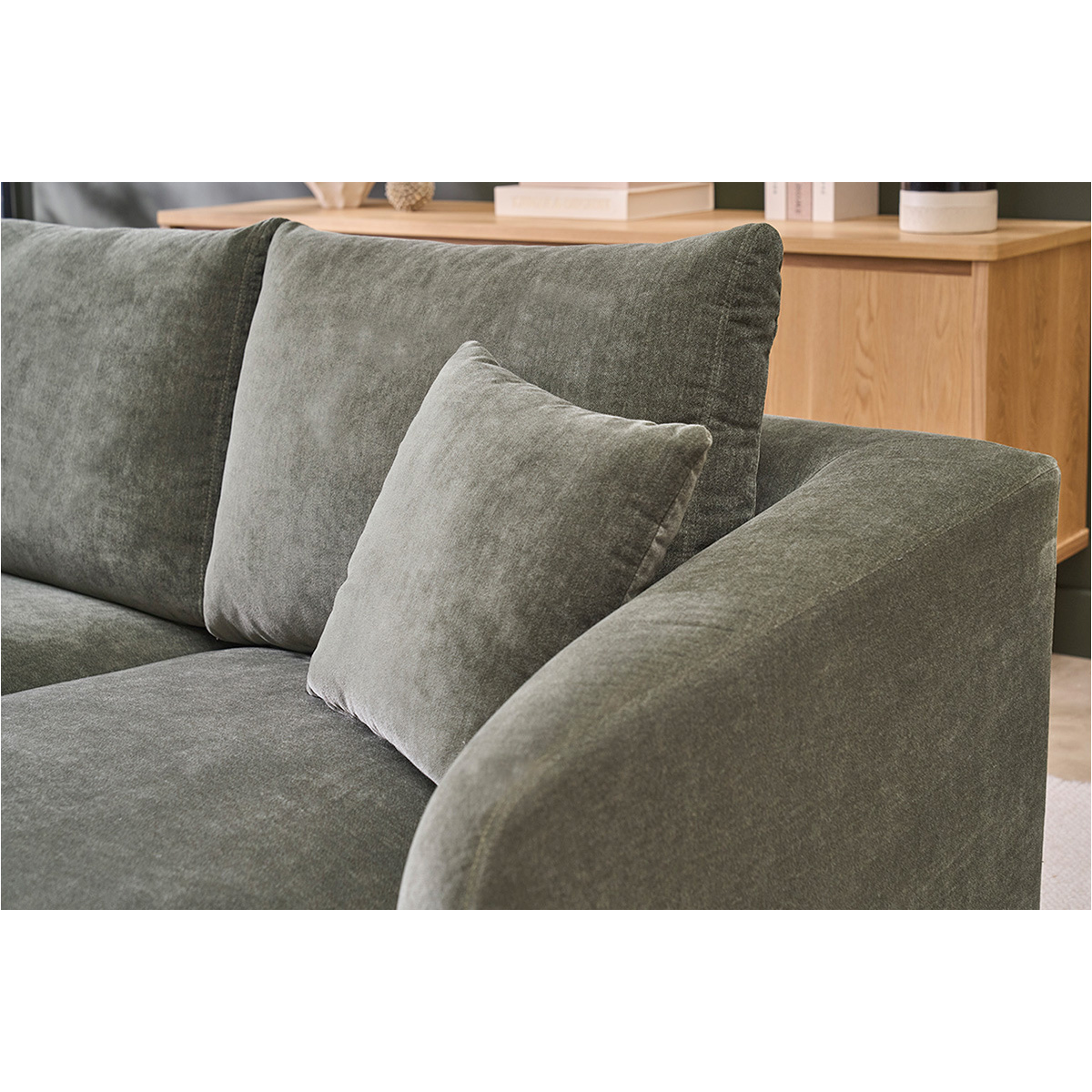 Canapé d'angle droit 3 places en tissu effet velours texturé vert kaki et métal noir JERRY kaki, MILIBOO