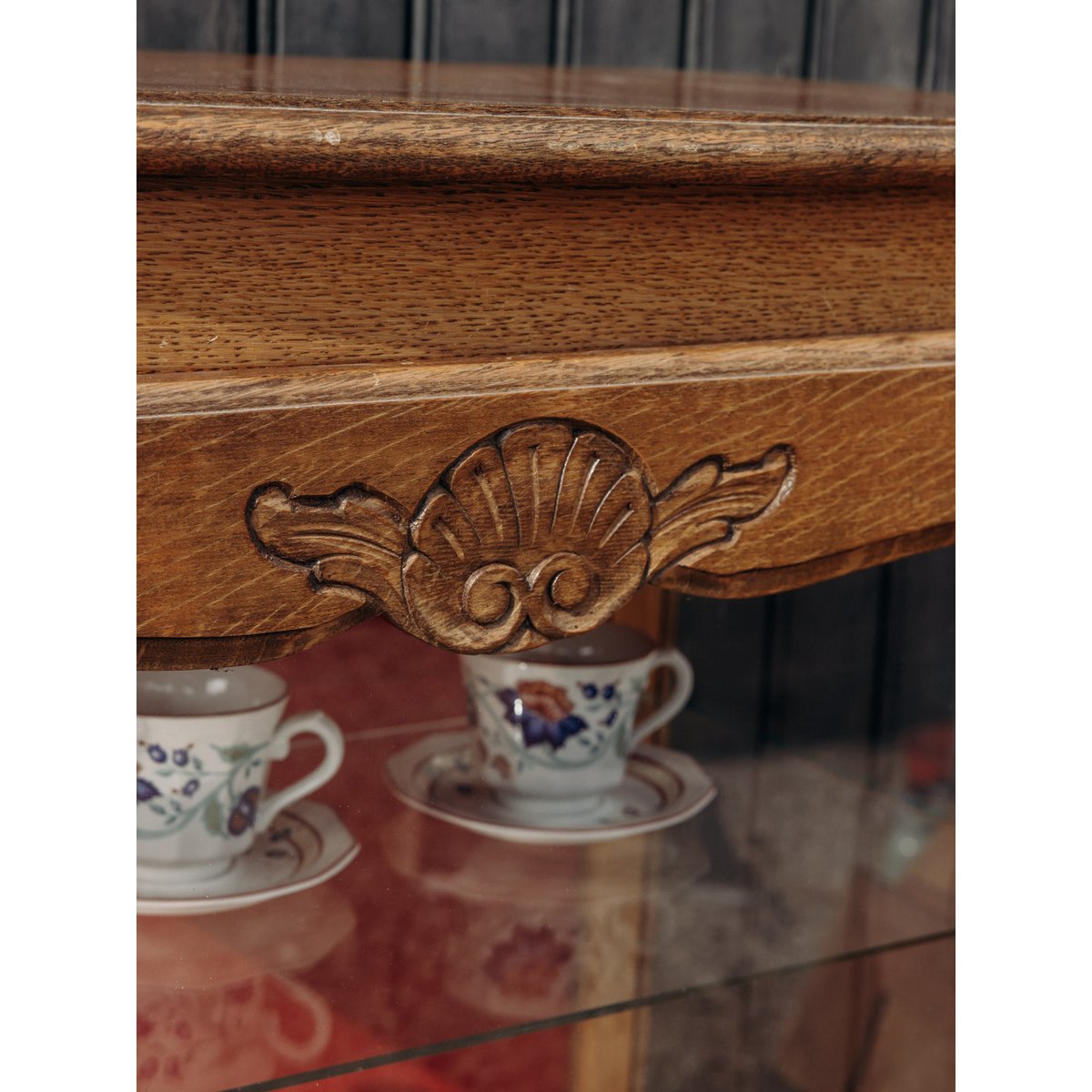Vitrine en chêne massif Victoria N°1292 - Bon état bois clair, DEBONGOUT