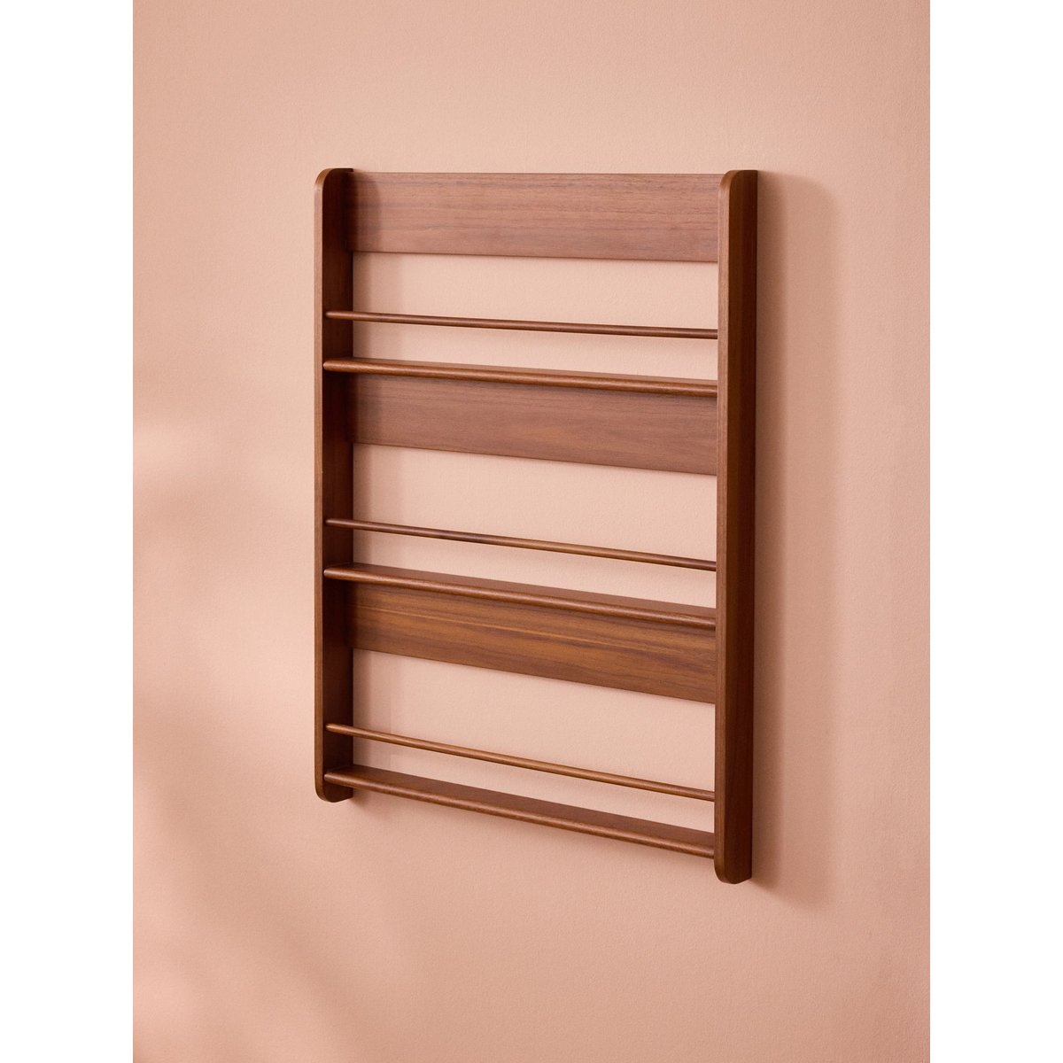 Etagère décorative porte-photos en bois de noyer bois noyer, CYRILLUS