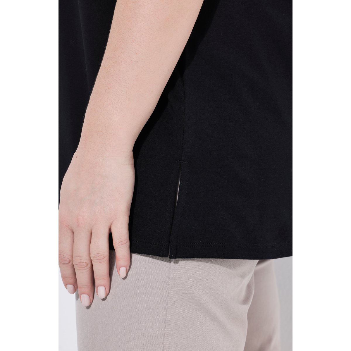 T-shirt en coton Pima, cœur sur le buste noir, ULLA POPKEN