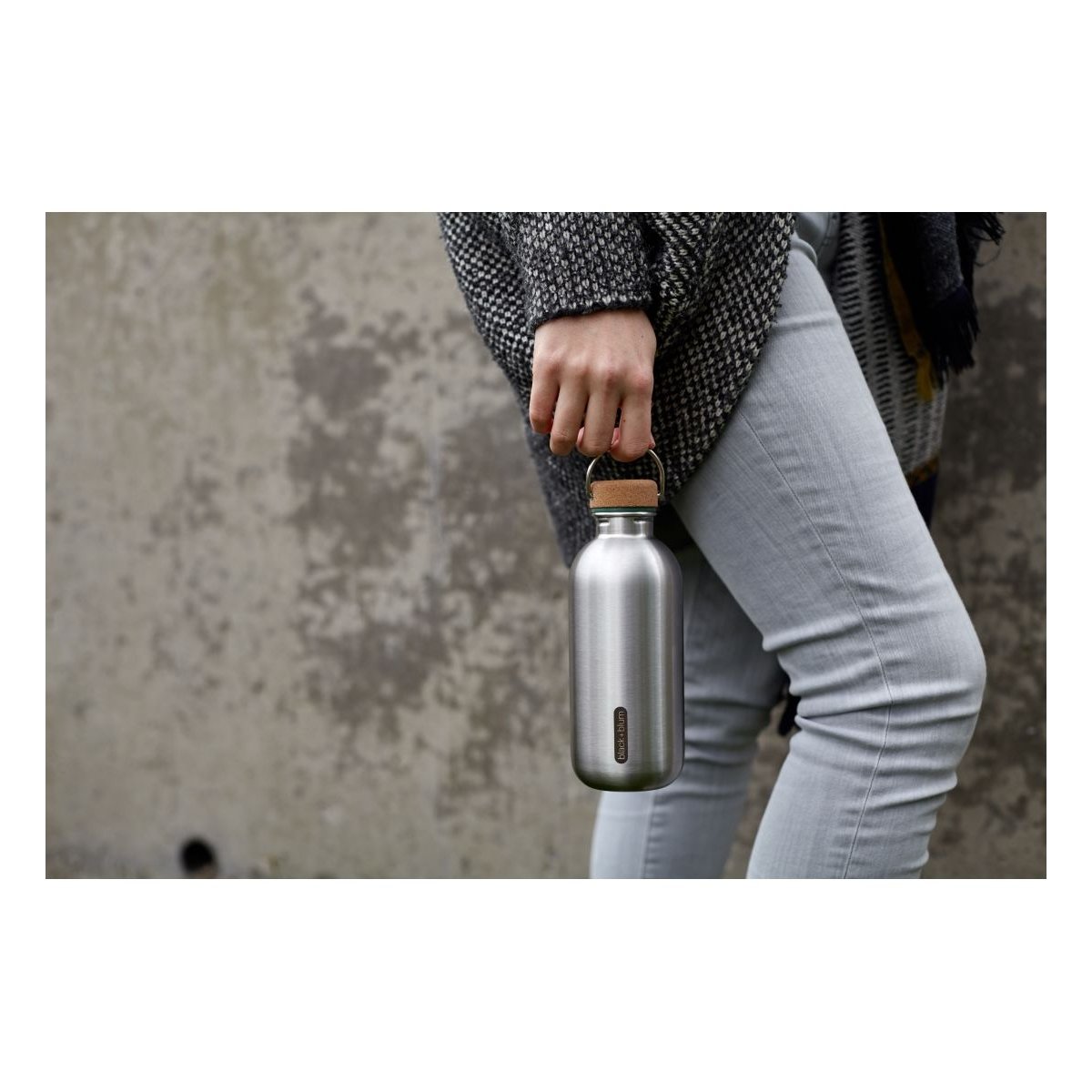 Bouteille gourde isotherme - 60 cl bleu, BLACK + BLUM