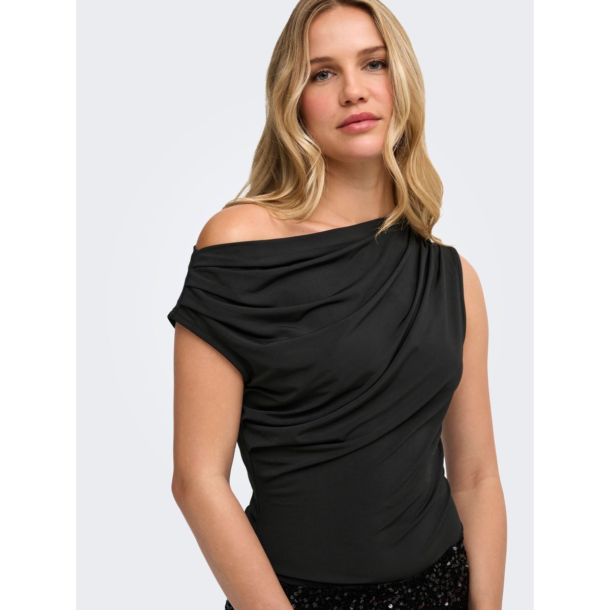Top Asymétrique black 1, JDY