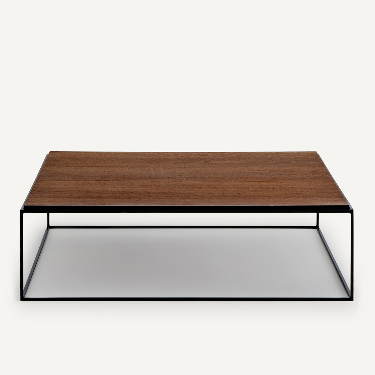 Table basse carrée en plaqué noyer format XL Nolia noyer, AM.PM