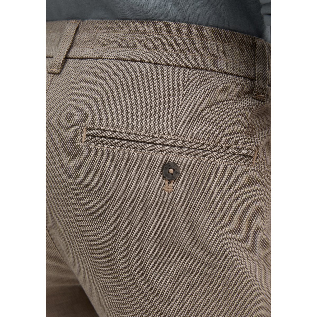 Chino modèle Stig Jogger Pleats shaped en coton bio mélangé marron, MARC O'POLO