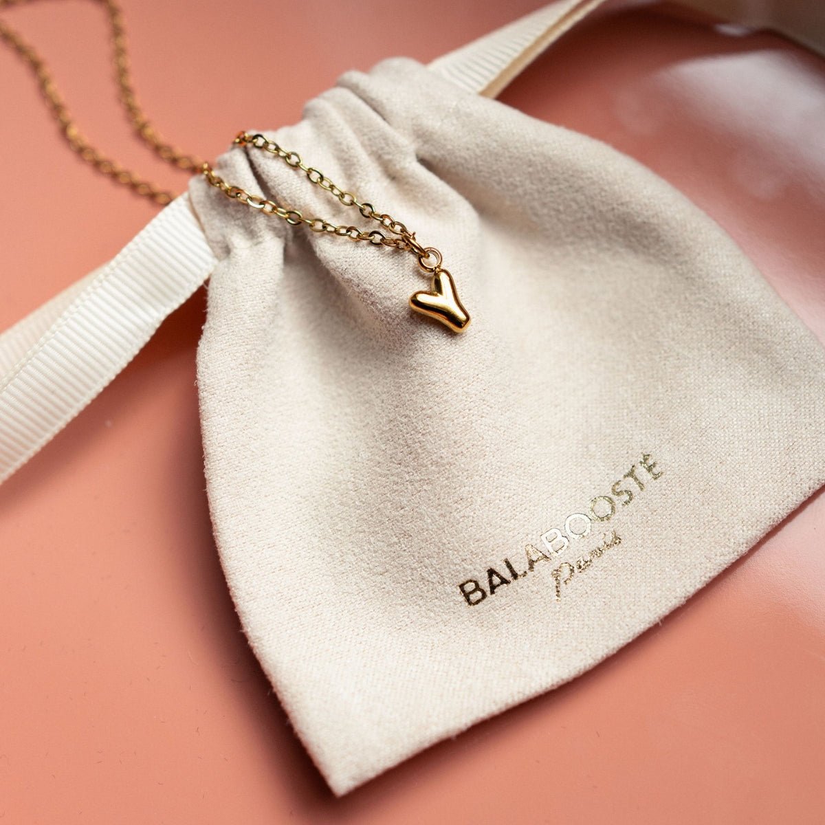 Collier à pendentif lettre I acier inoxydable doré, BALABOOSTE