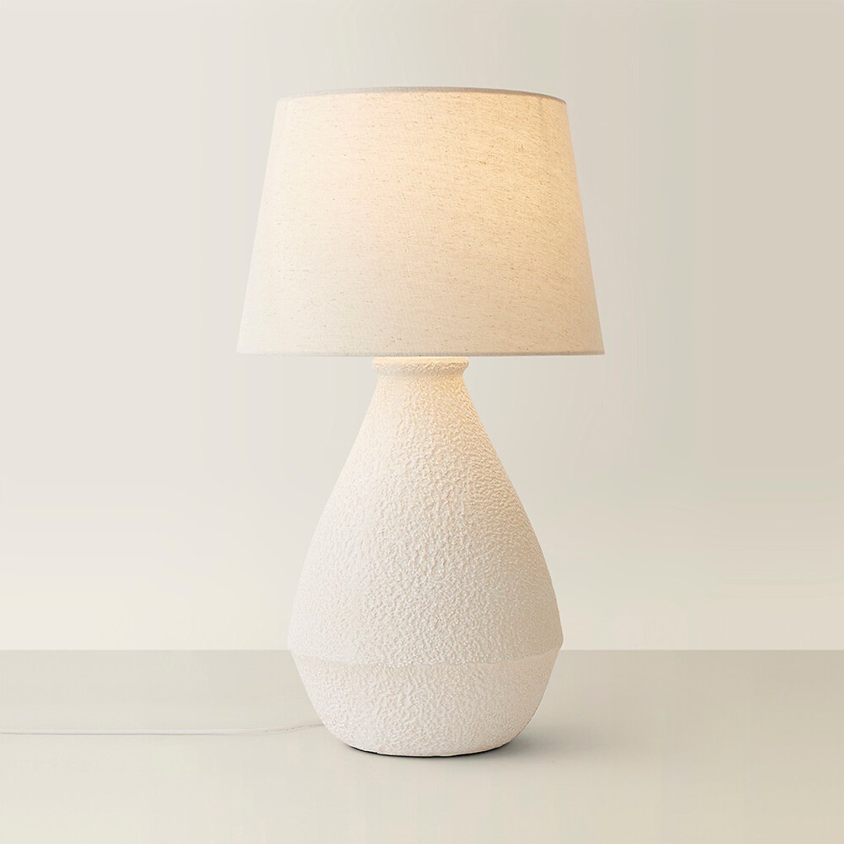 Huey Speckled Ceramic Hand Finished Table Lamp with Tapered Shade cream, SO'HOME