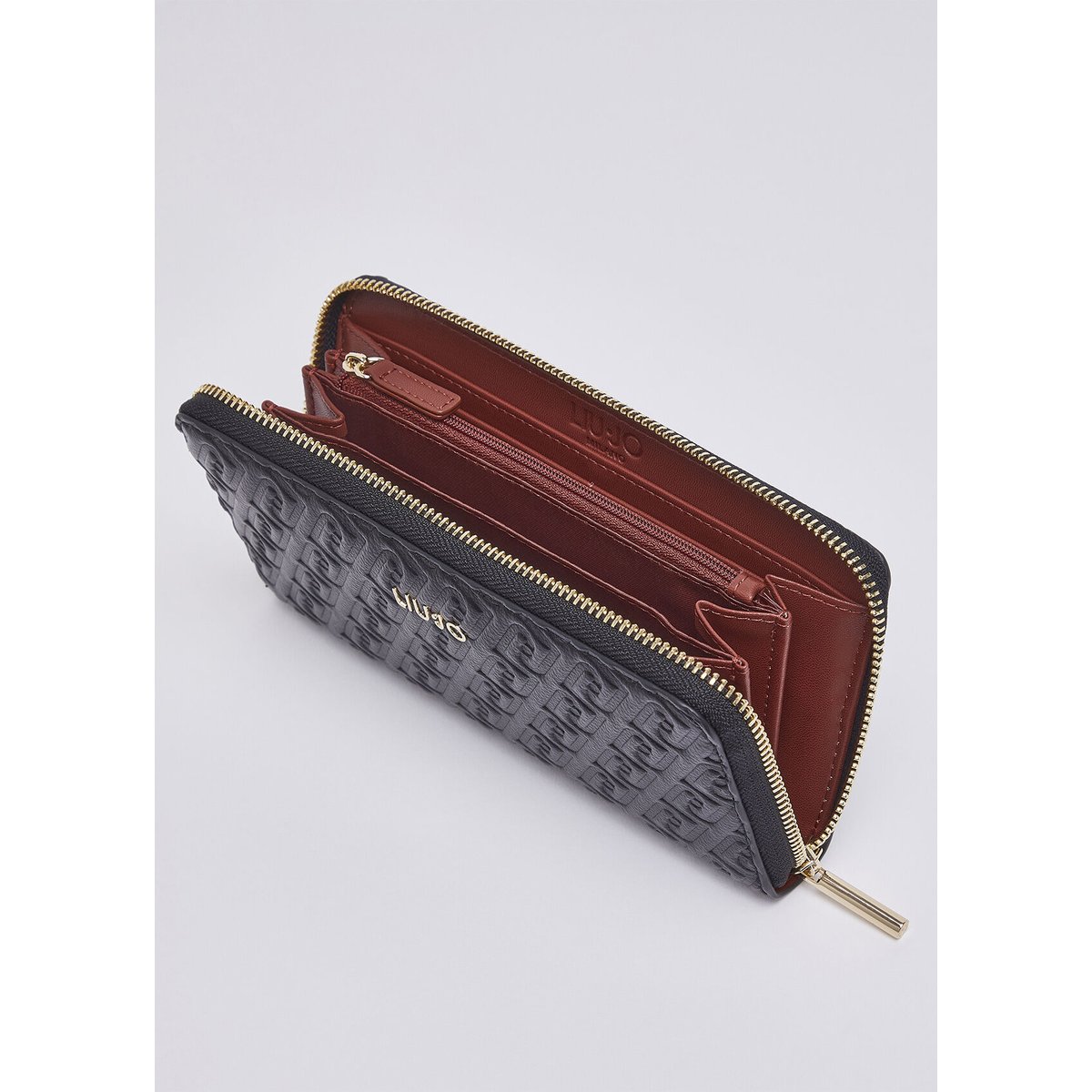 Grand portefeuille à monogramme embossé noir, LIU JO