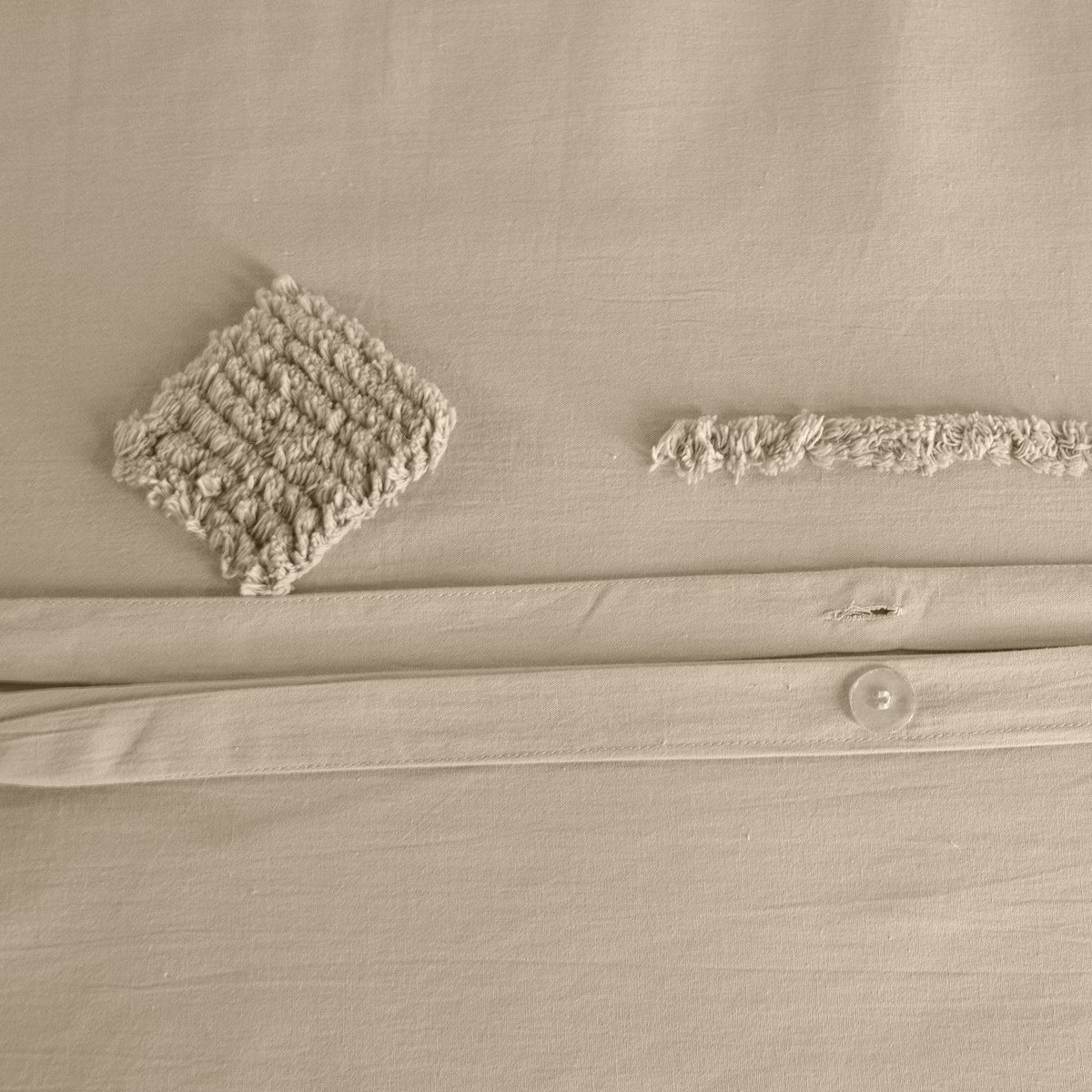 Parure de lit - housse de couette avec taies en coton tuftée gris, EDEN